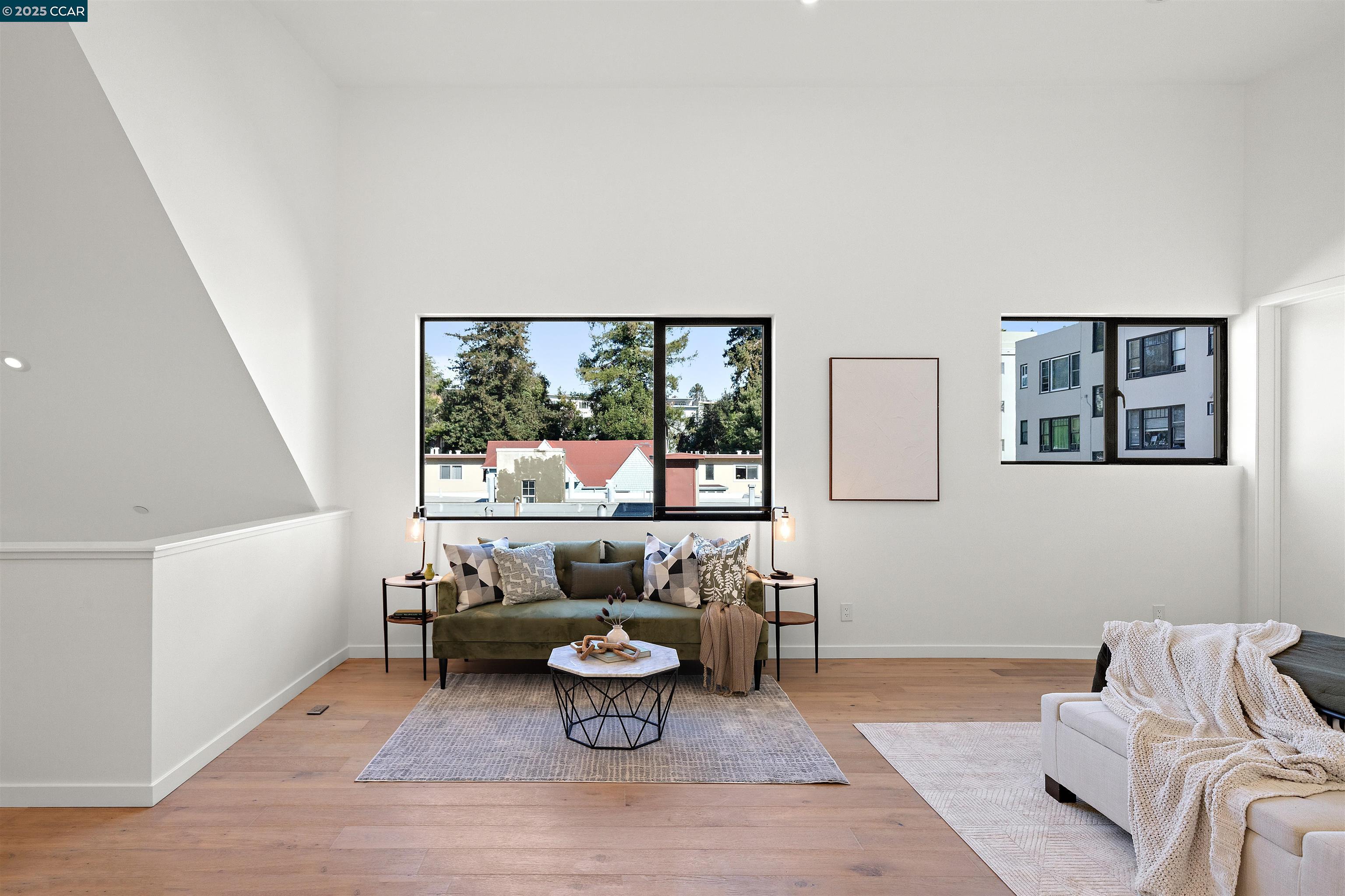 58 Vernon St # 401