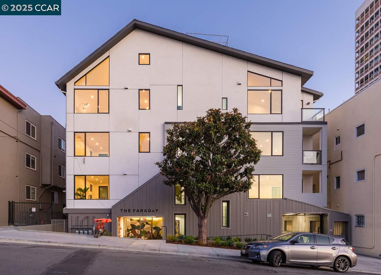 58 Vernon St # 401