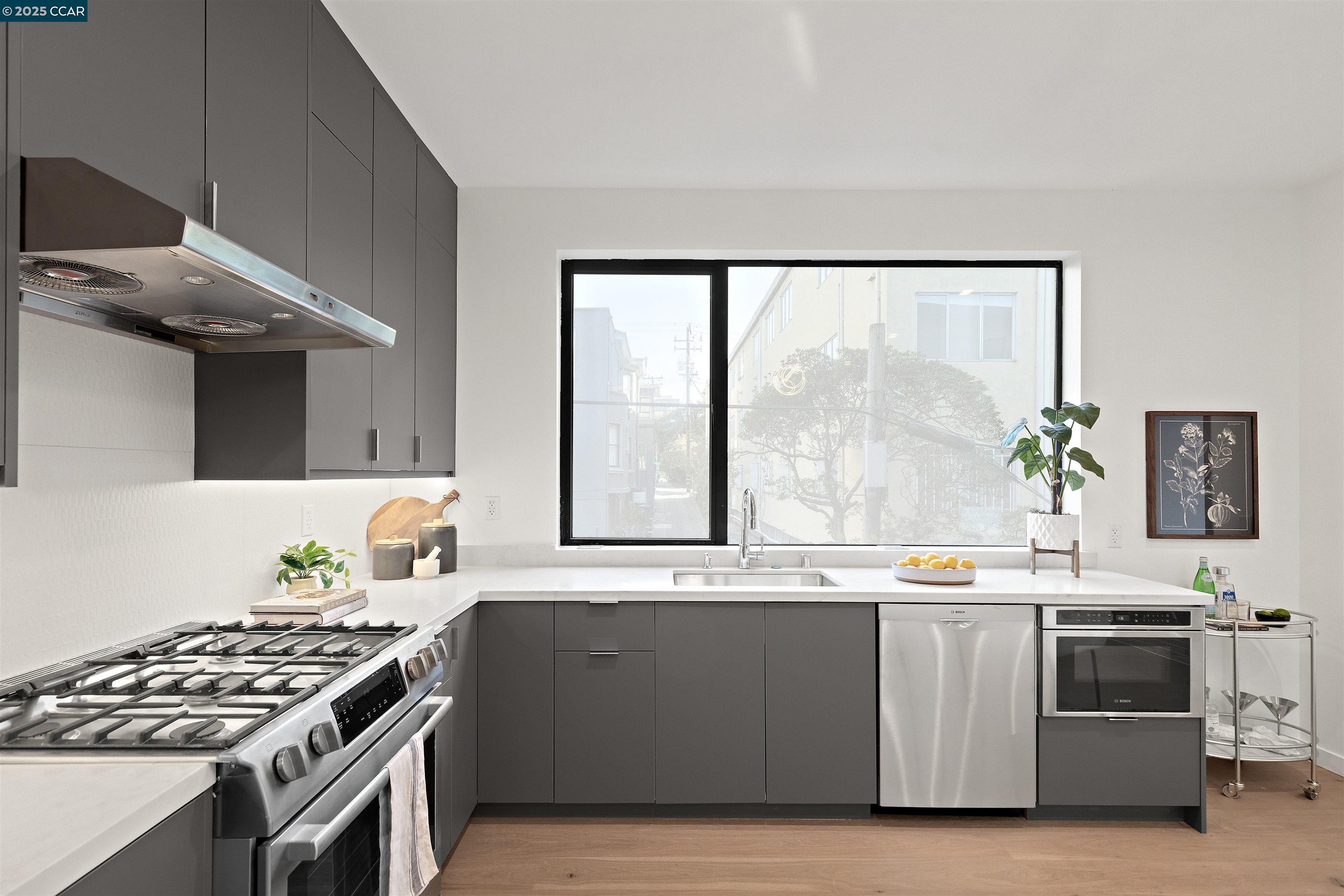 58 Vernon St # 303