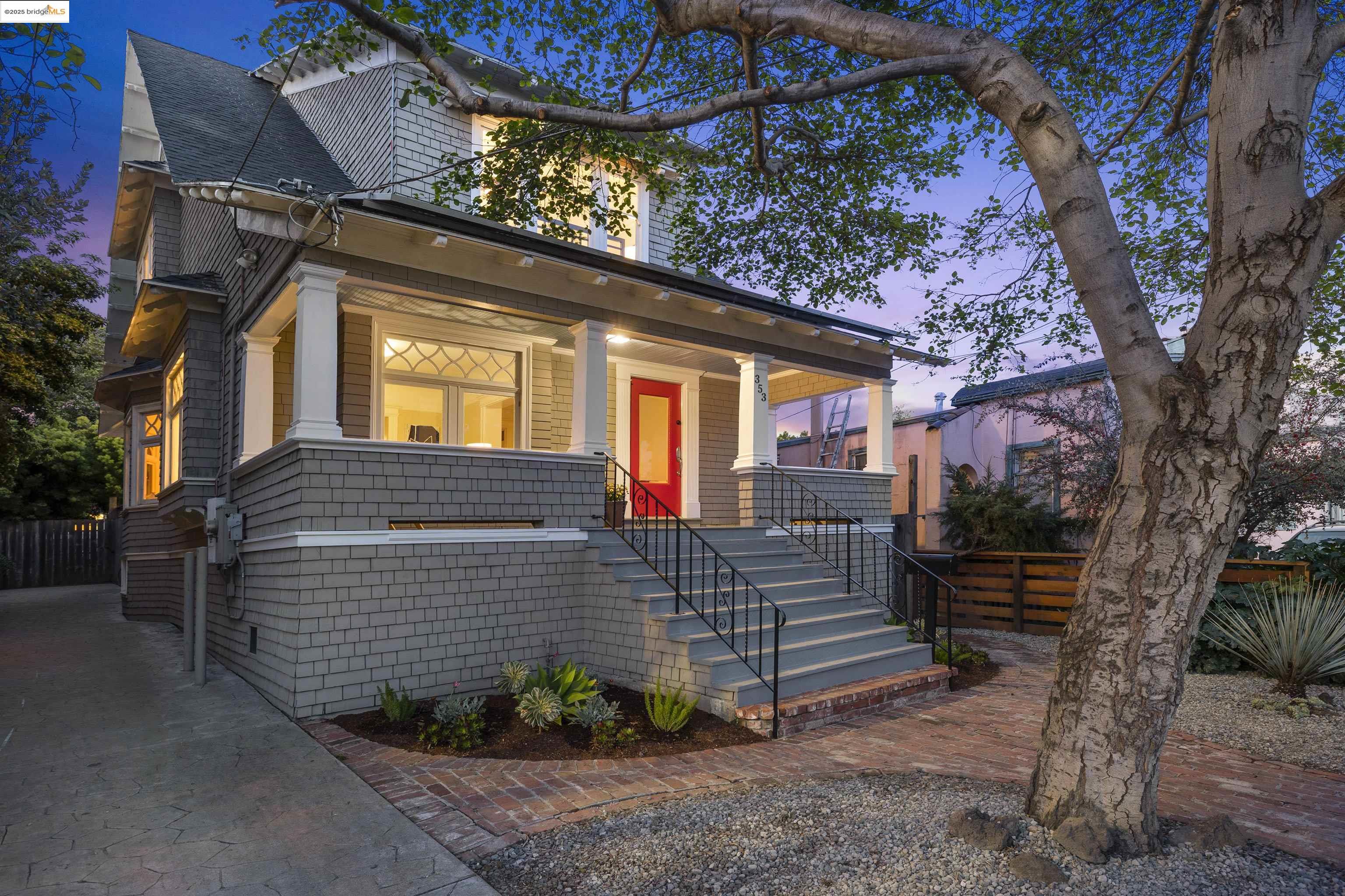 353 Lester Ave