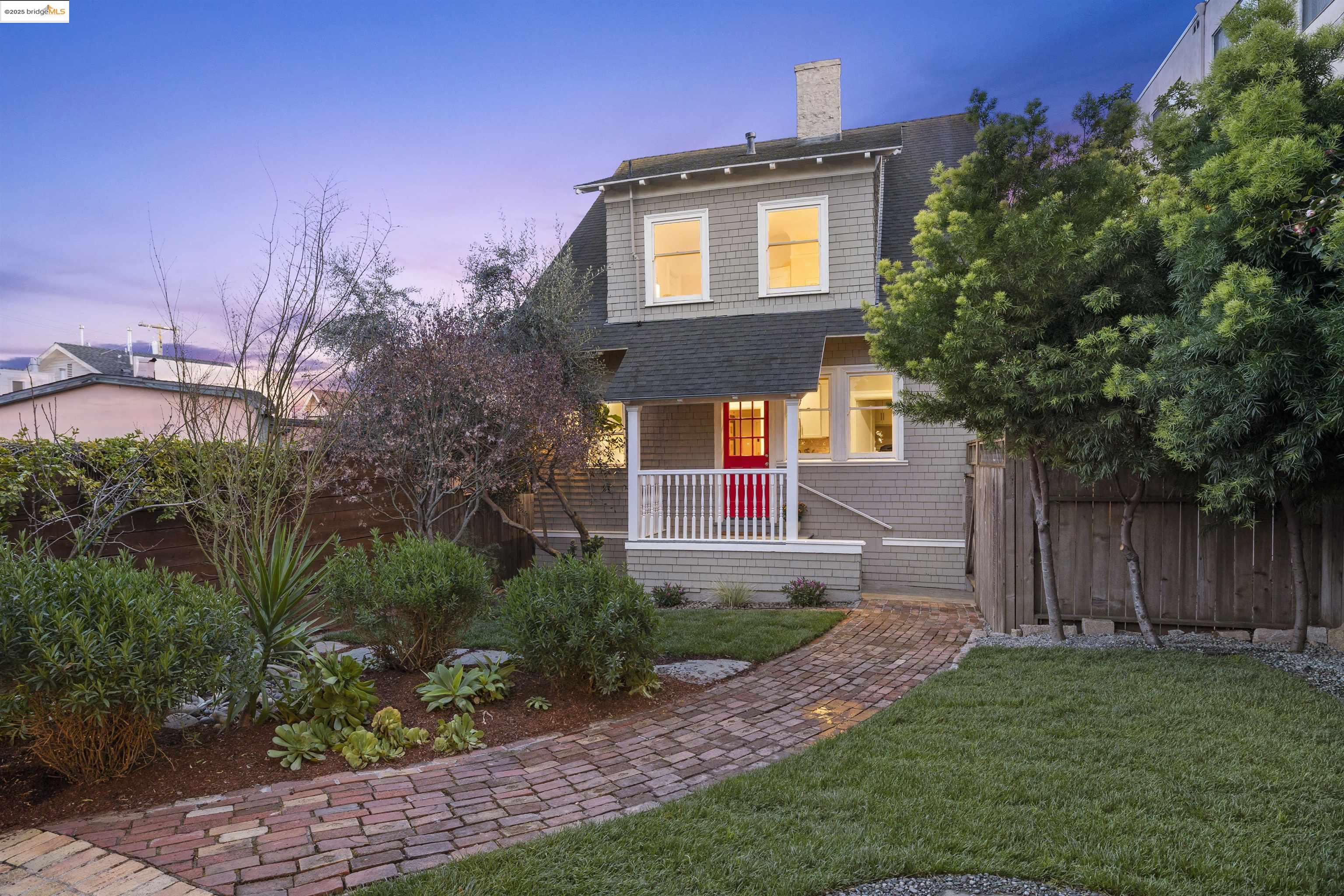 353 Lester Ave
