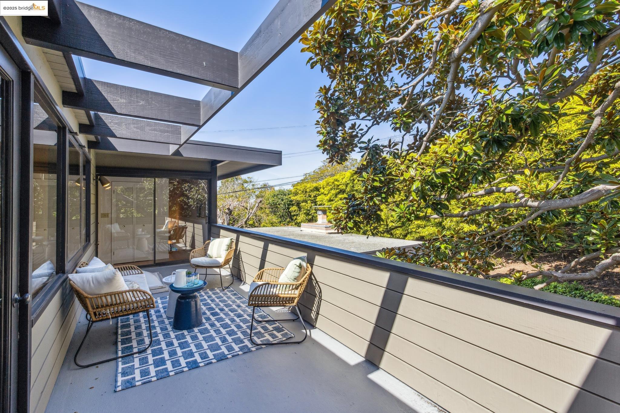 8 Norwood Avenue