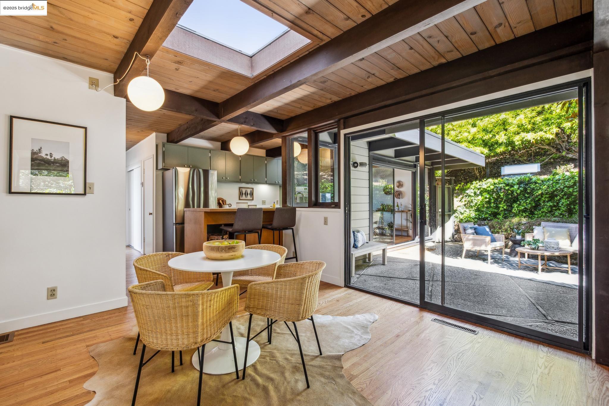 8 Norwood Avenue