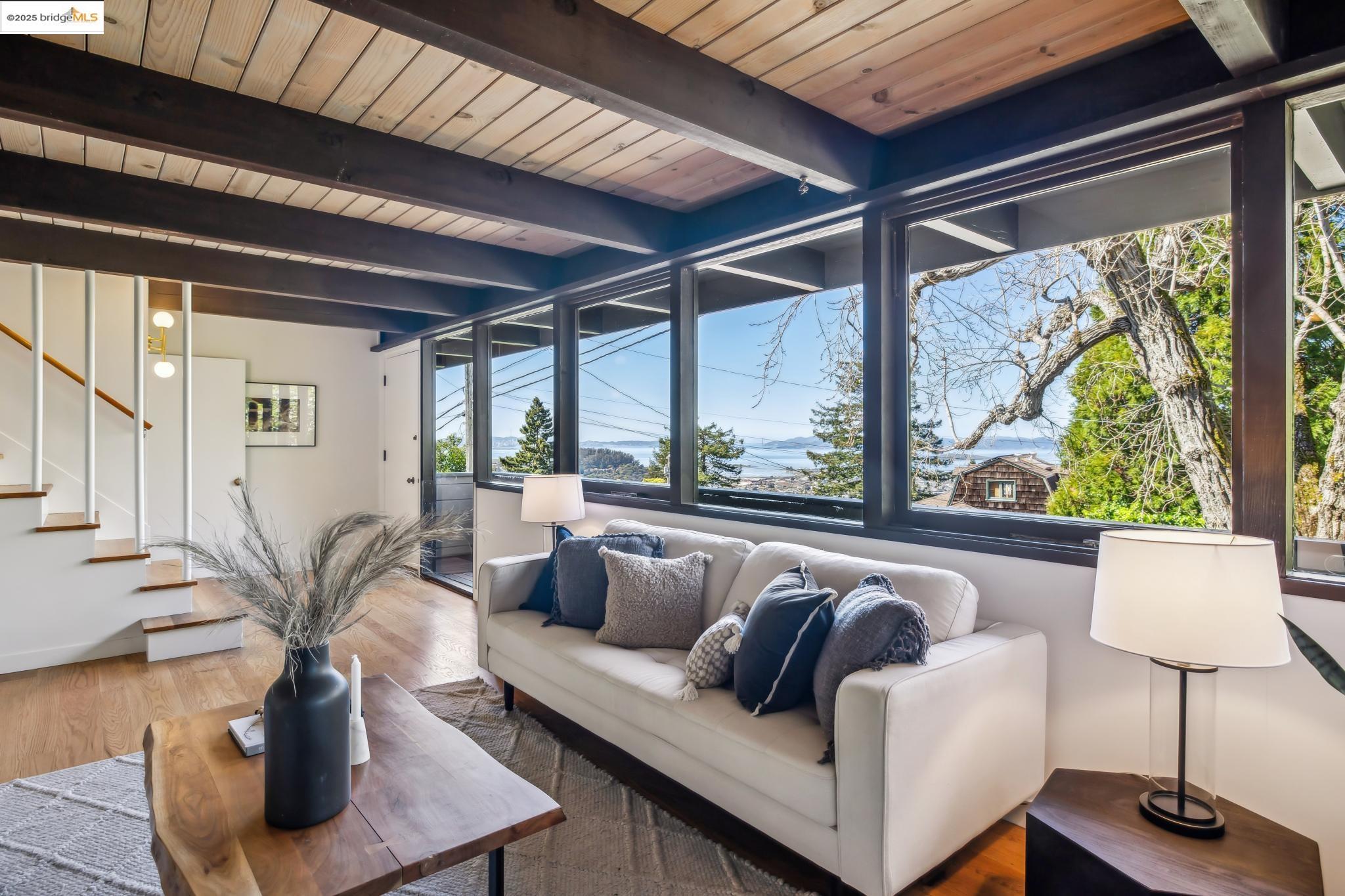 8 Norwood Avenue