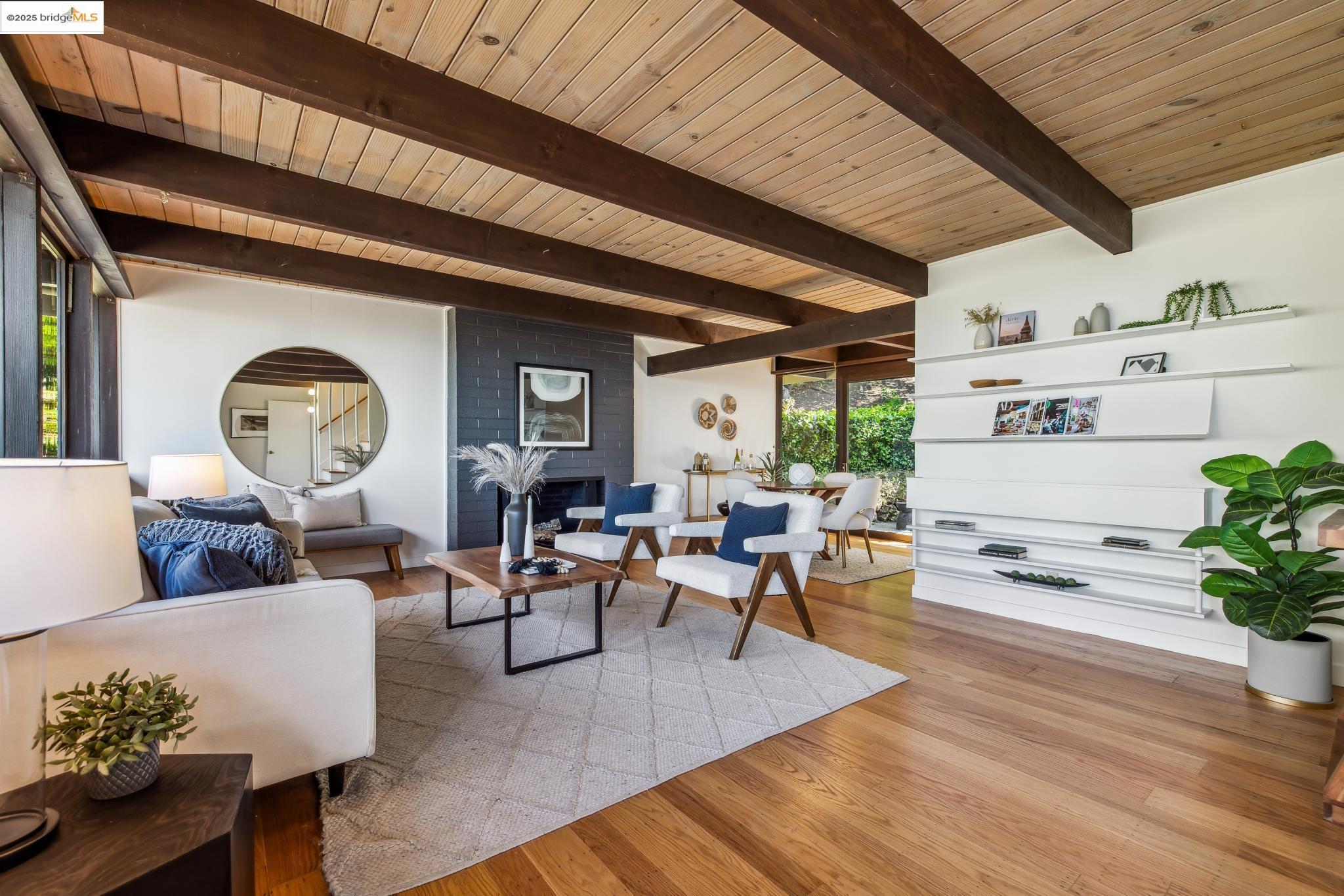 8 Norwood Avenue