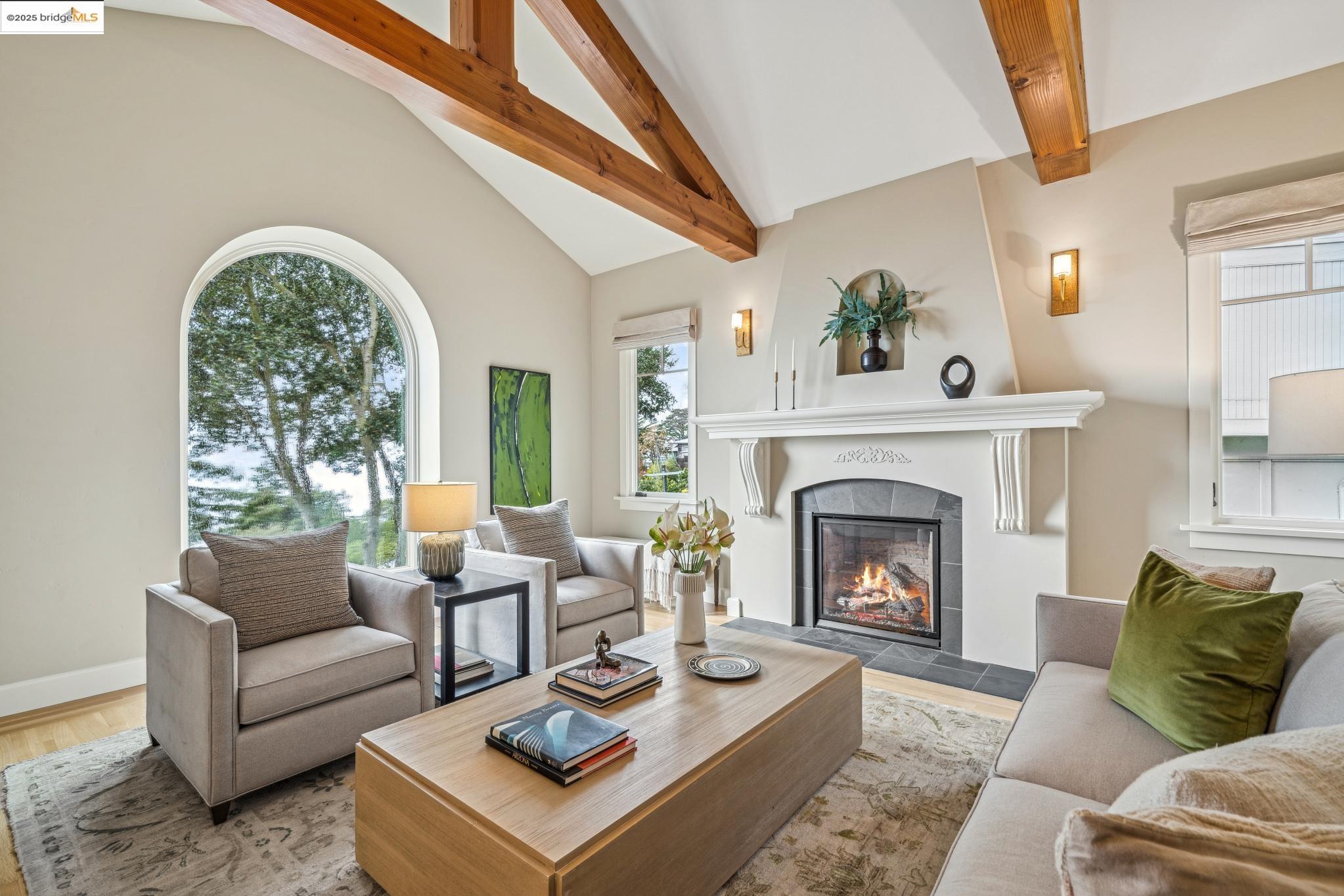 2861 Buena Vista Way
