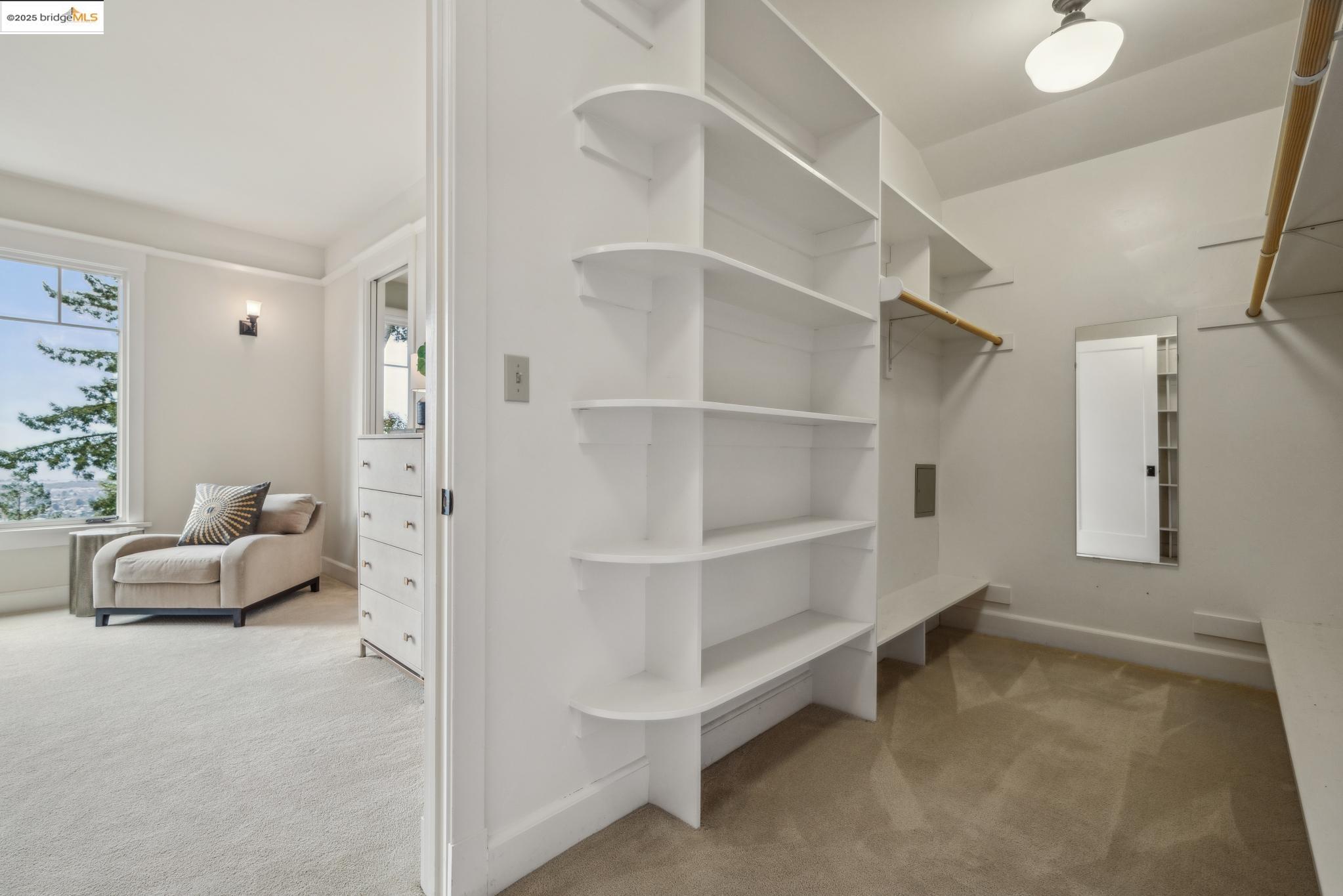 2861 Buena Vista Way