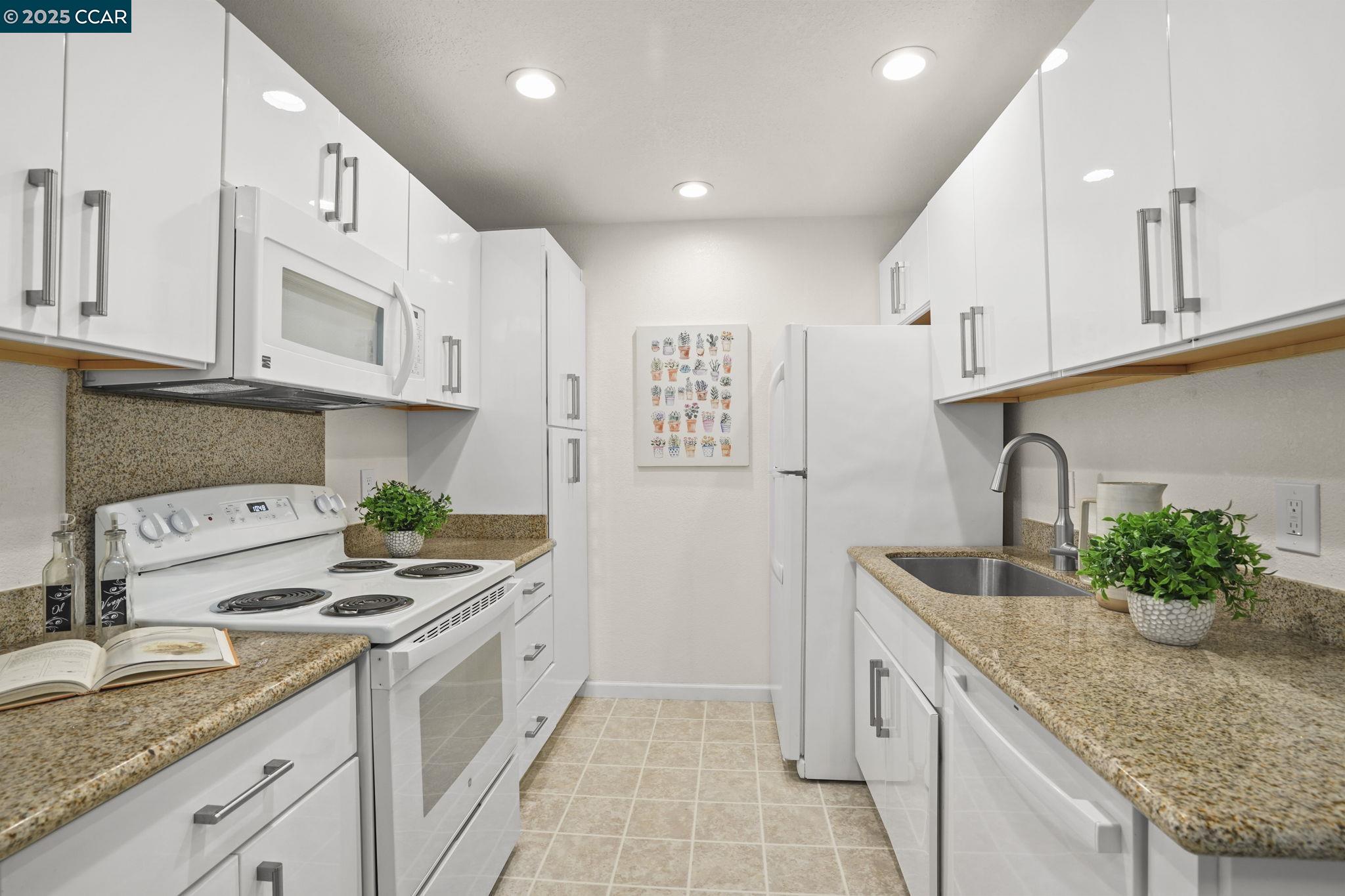 1407 Marchbanks Drive # 4