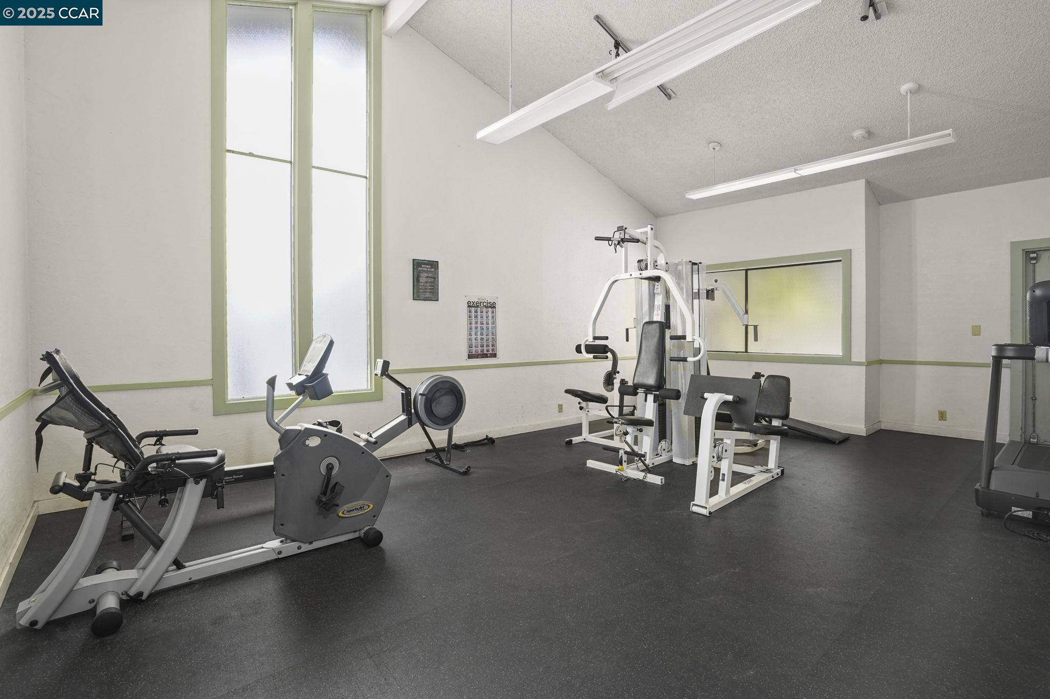 1407 Marchbanks Drive # 4