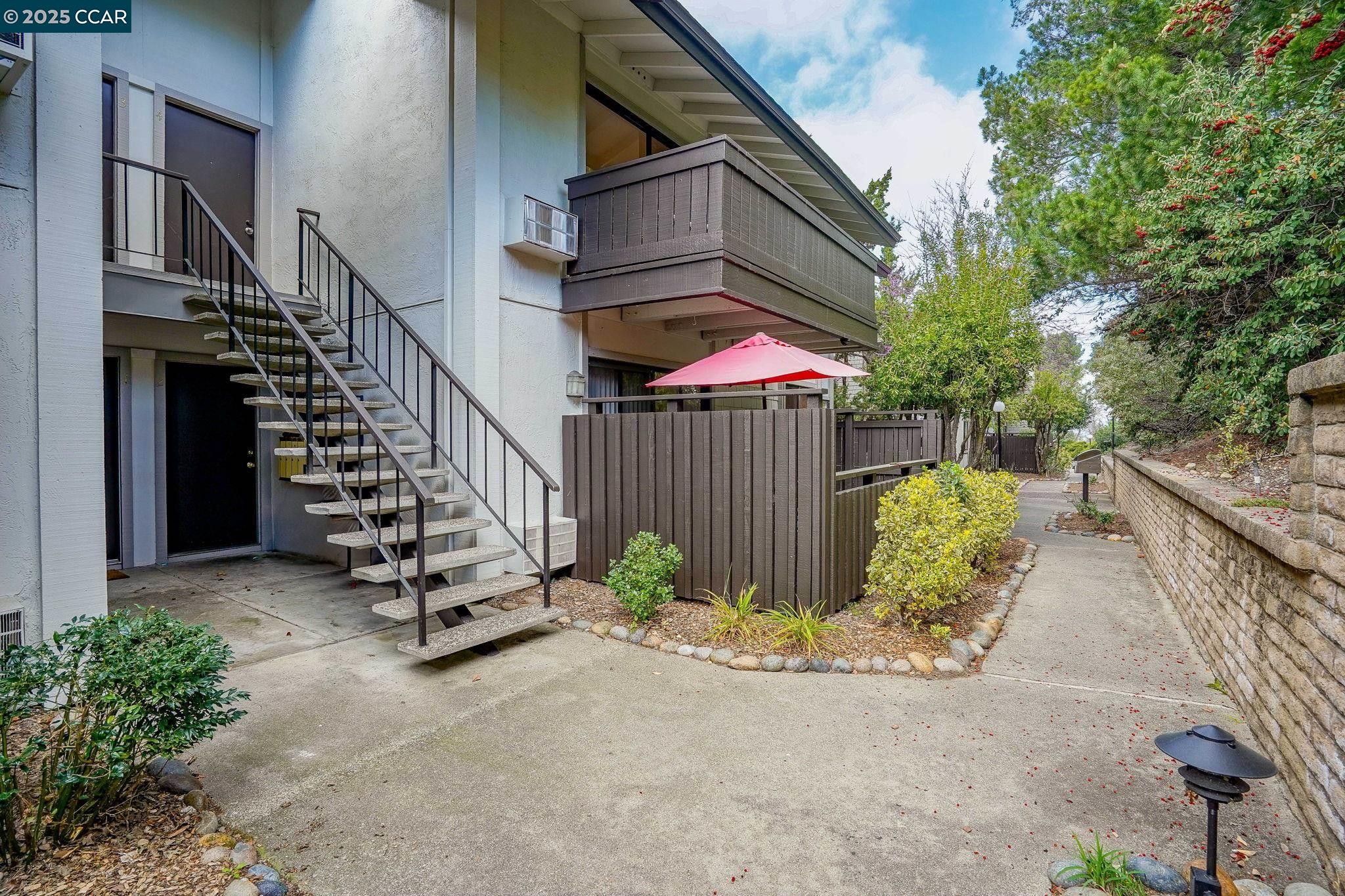 1407 Marchbanks Drive # 4