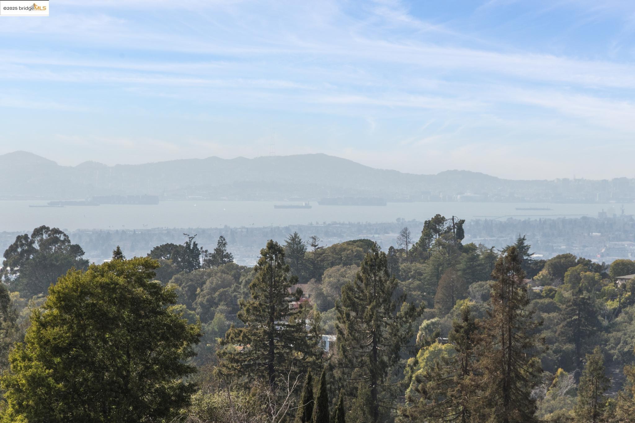 93 Thousand Oaks St