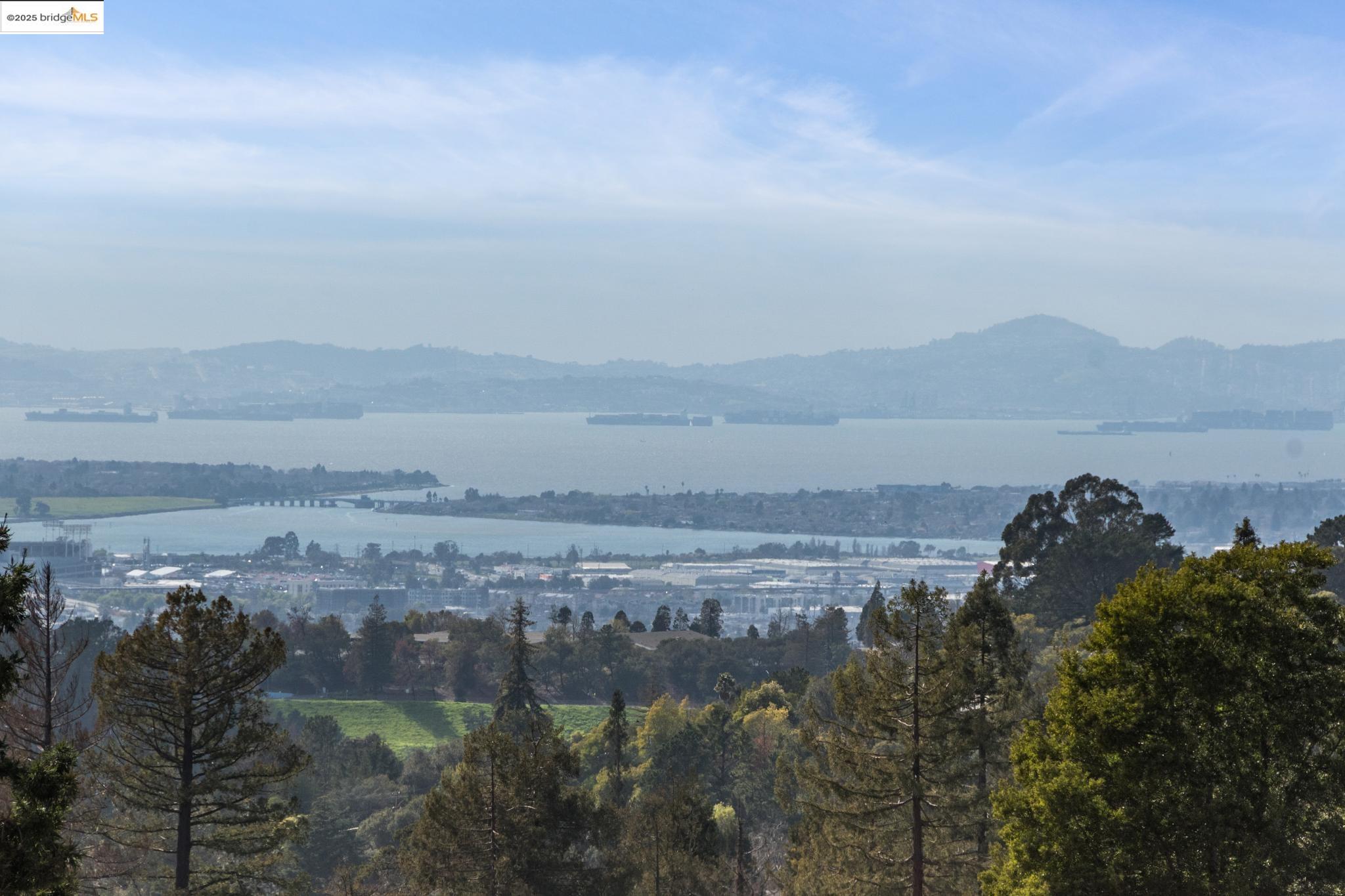 93 Thousand Oaks St