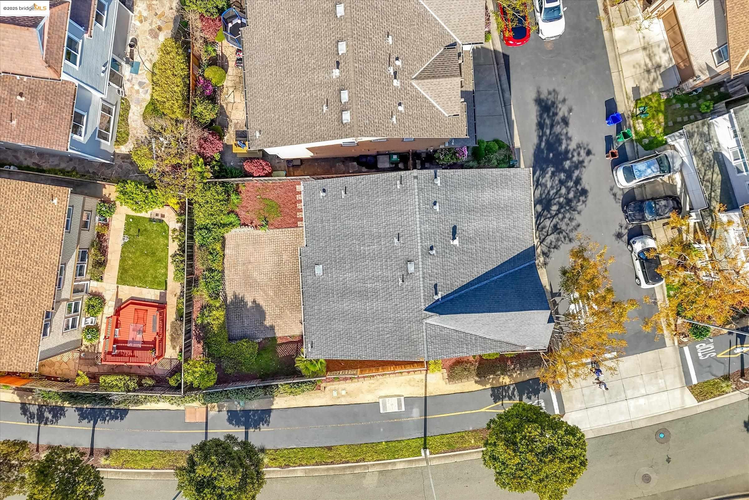 235 Paradise Bay Ct