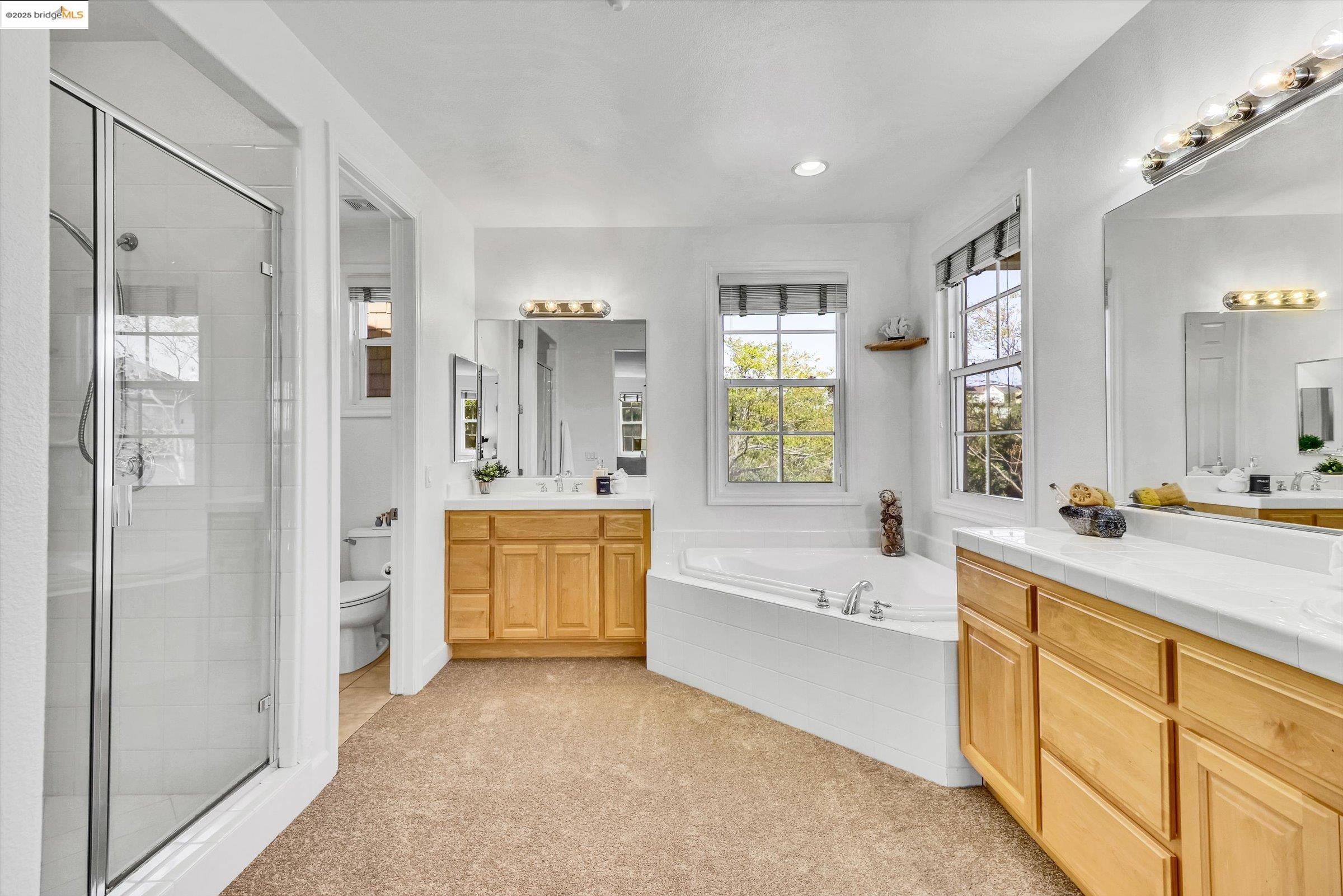 235 Paradise Bay Ct