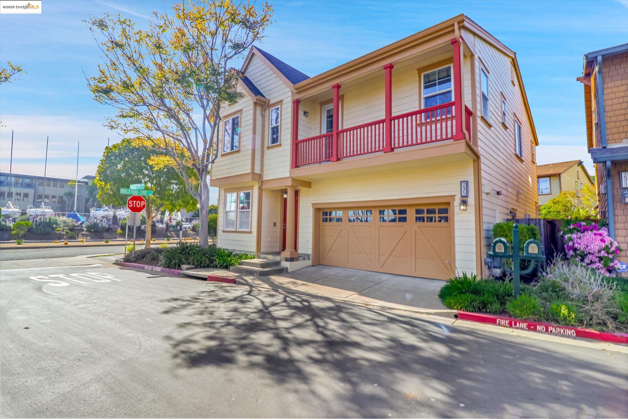 235 Paradise Bay Ct