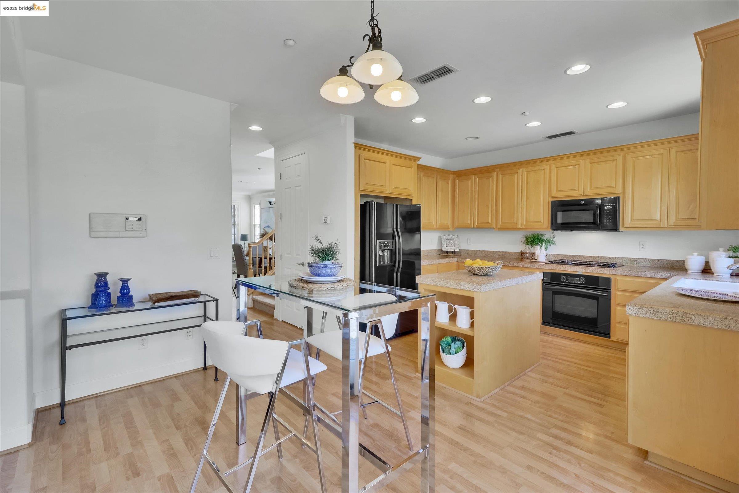 235 Paradise Bay Ct