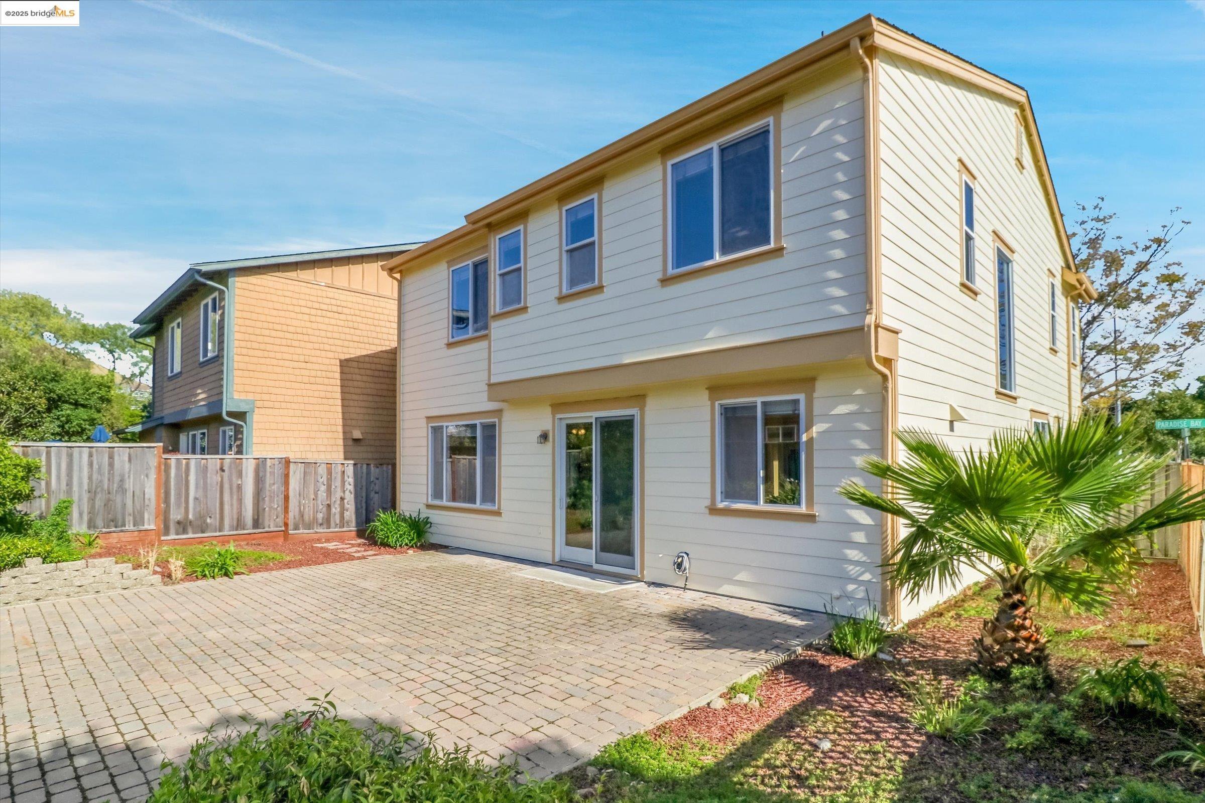 235 Paradise Bay Ct