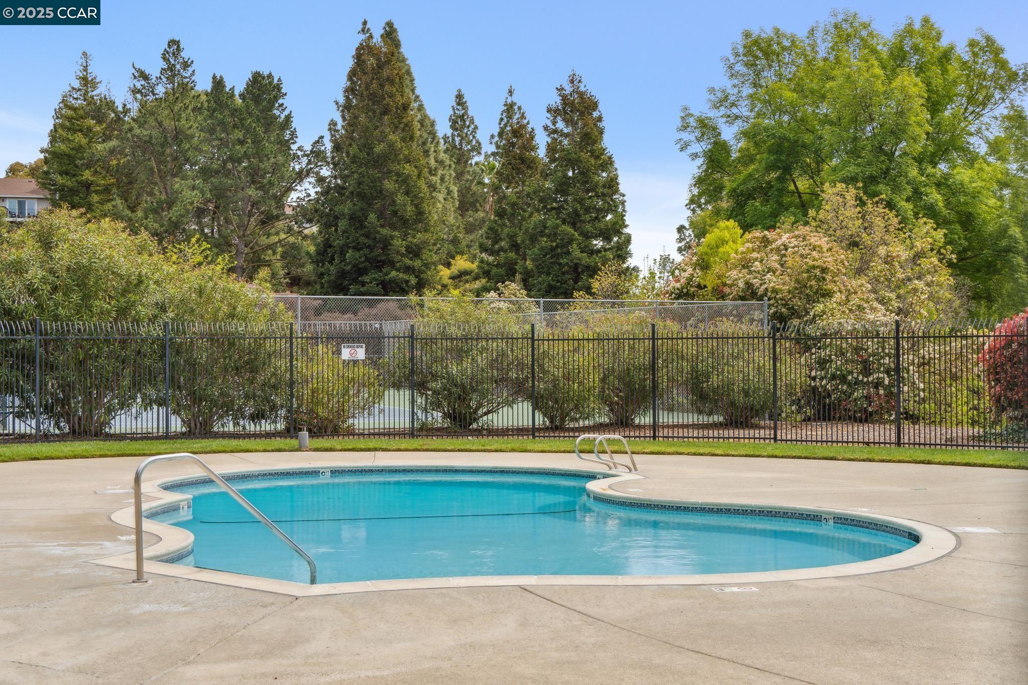 2480 Heatherleaf Ln.