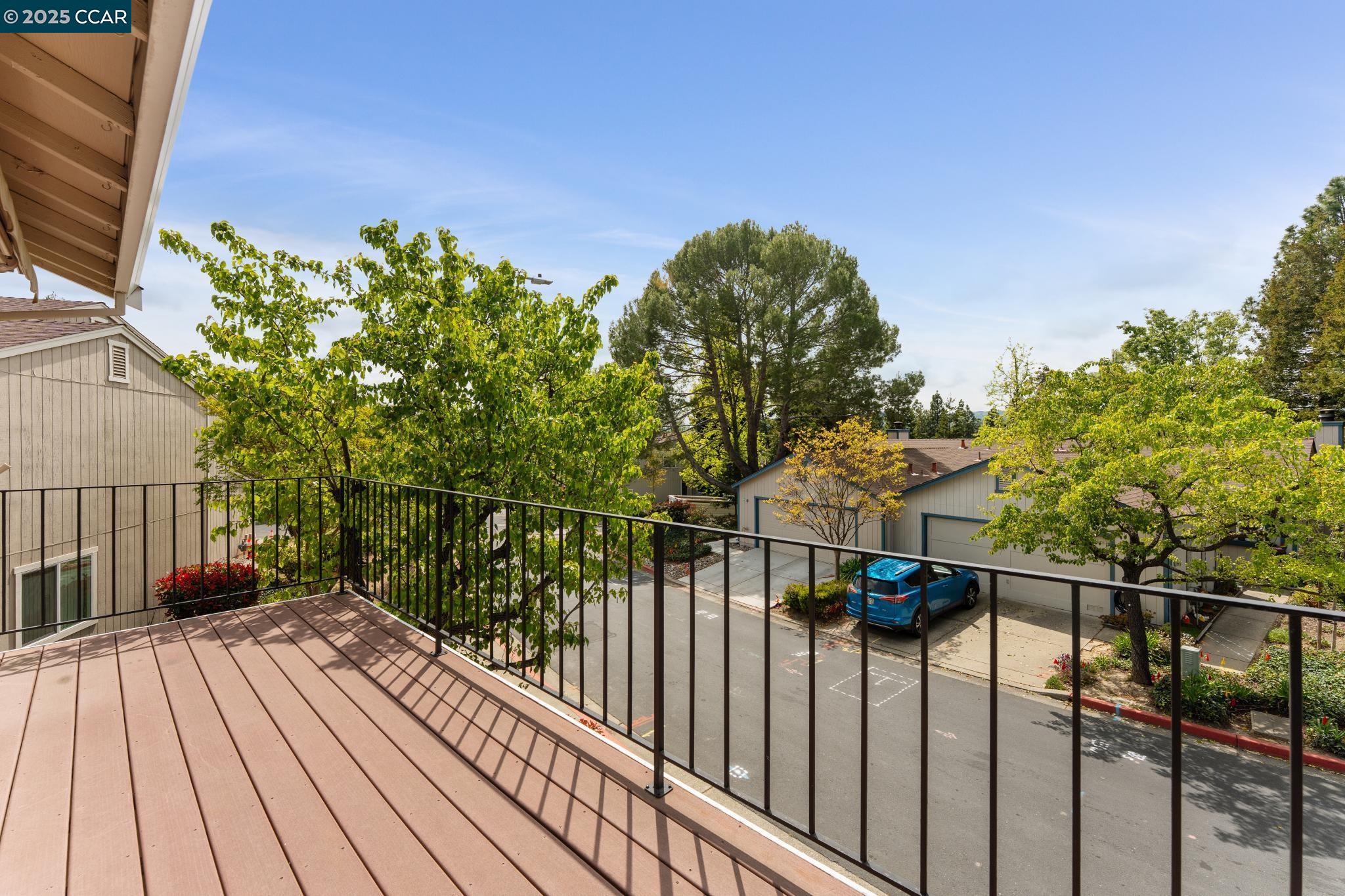 2480 Heatherleaf Ln.