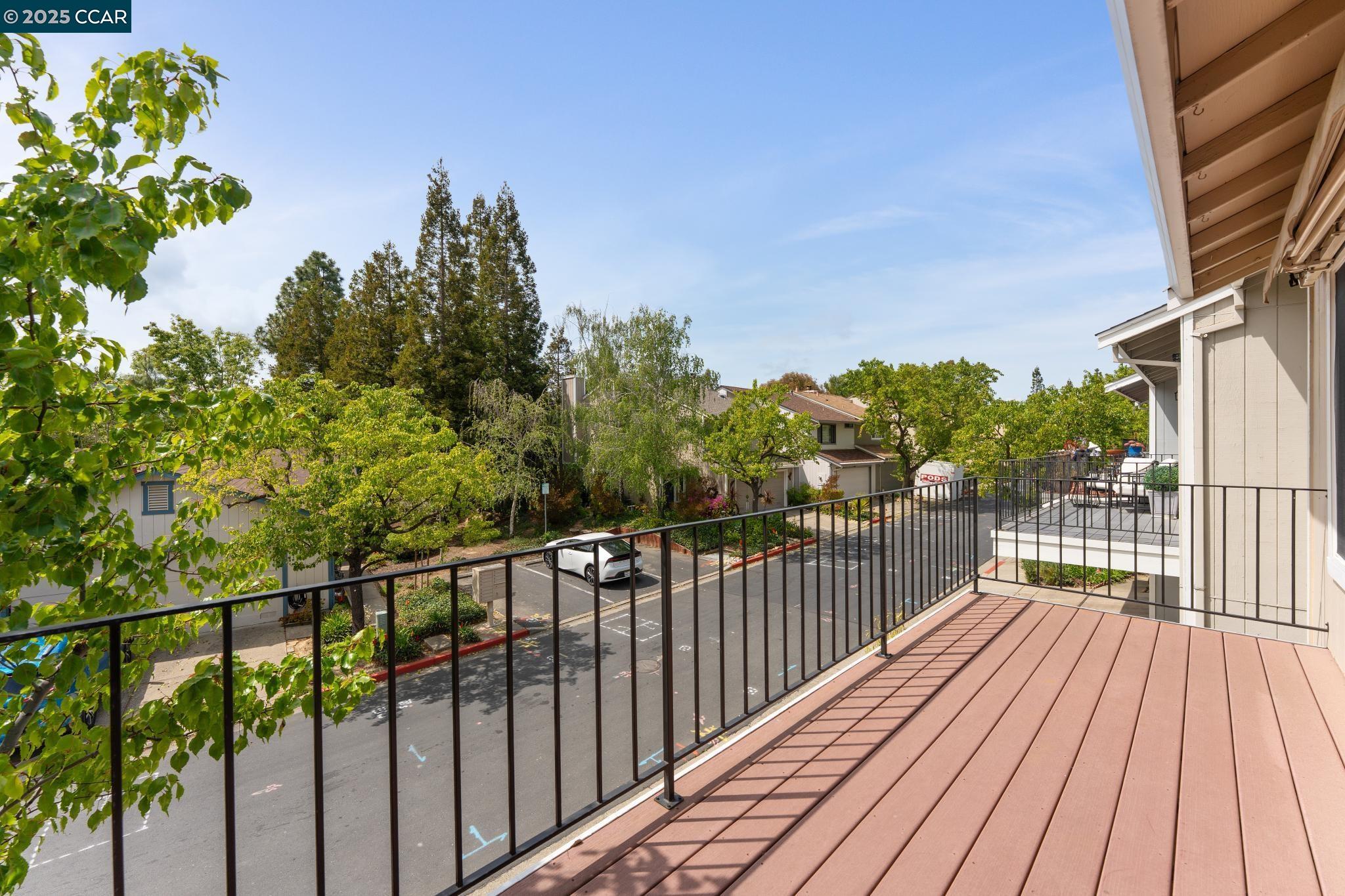 2480 Heatherleaf Ln.