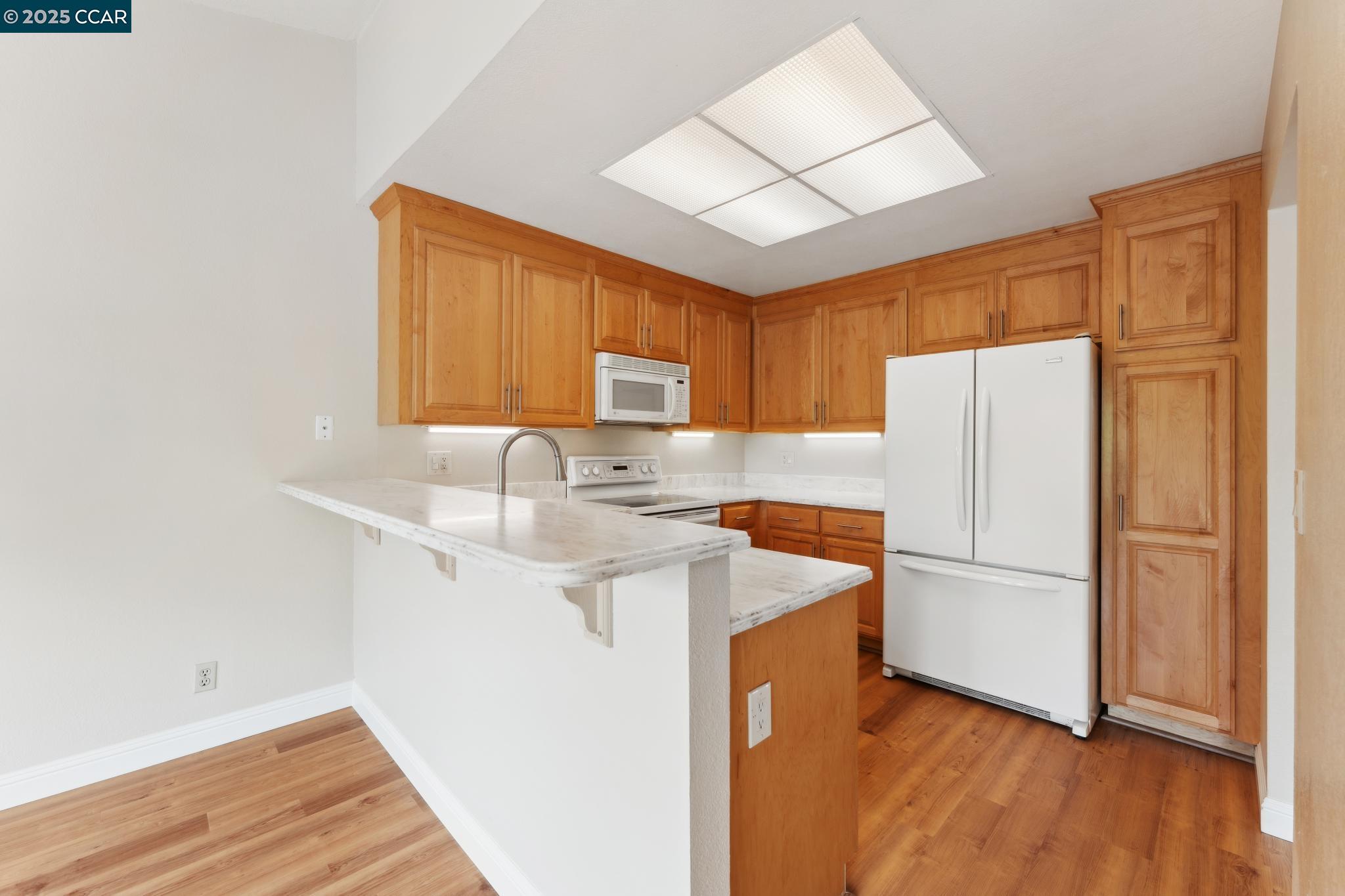 2480 Heatherleaf Ln.