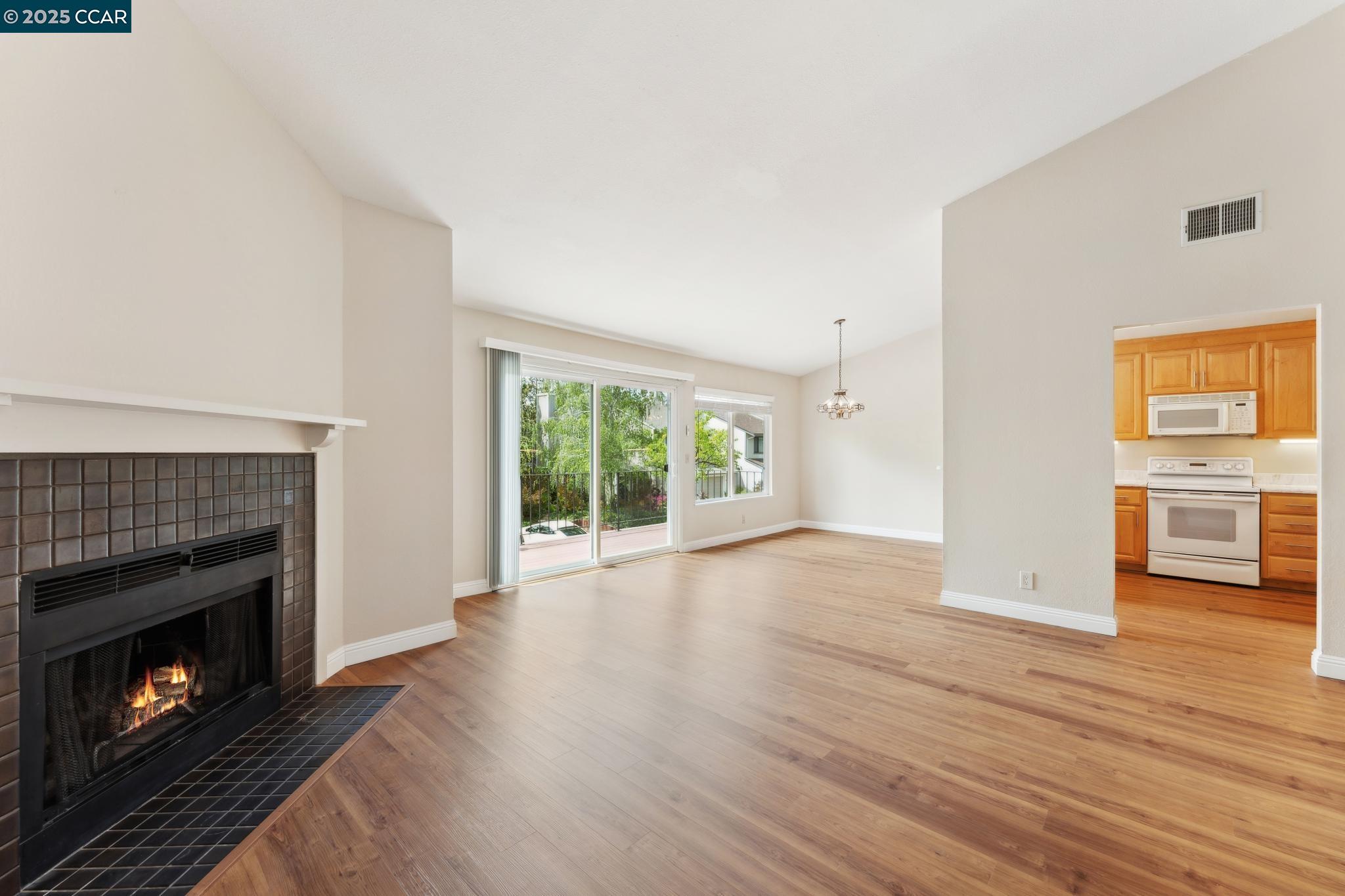 2480 Heatherleaf Ln.