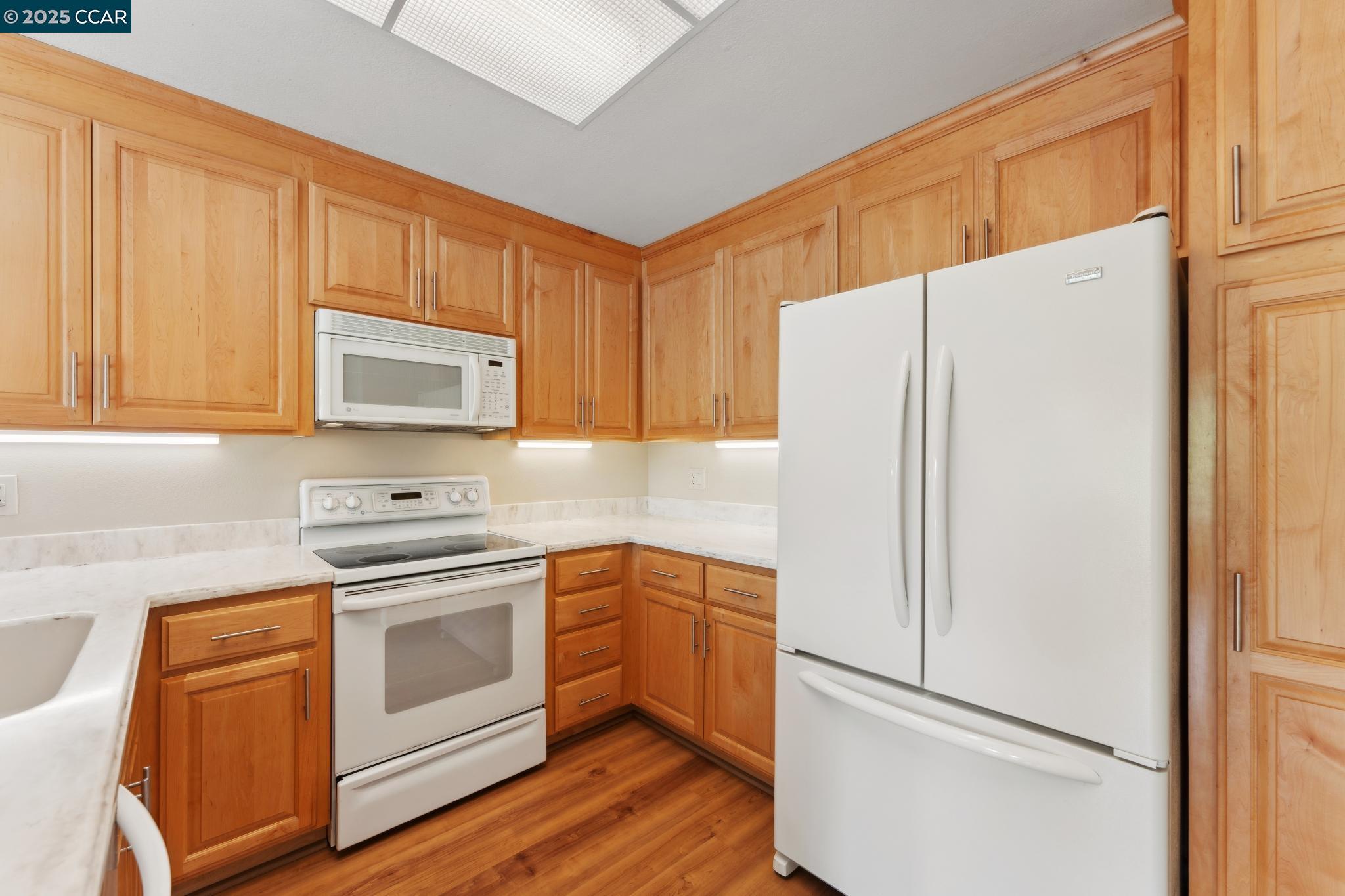 2480 Heatherleaf Ln.