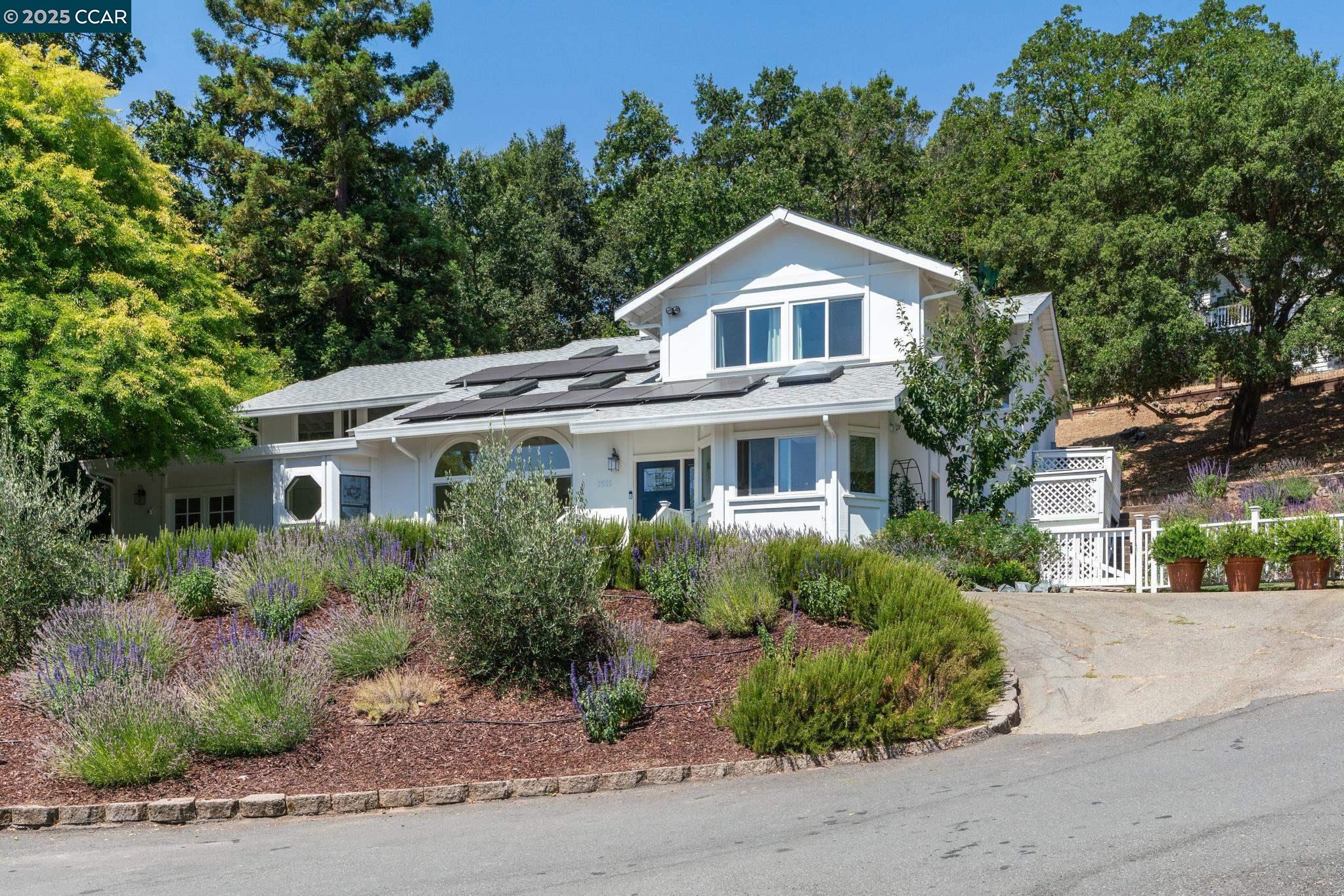 3555 Old Mountain View Dr.
