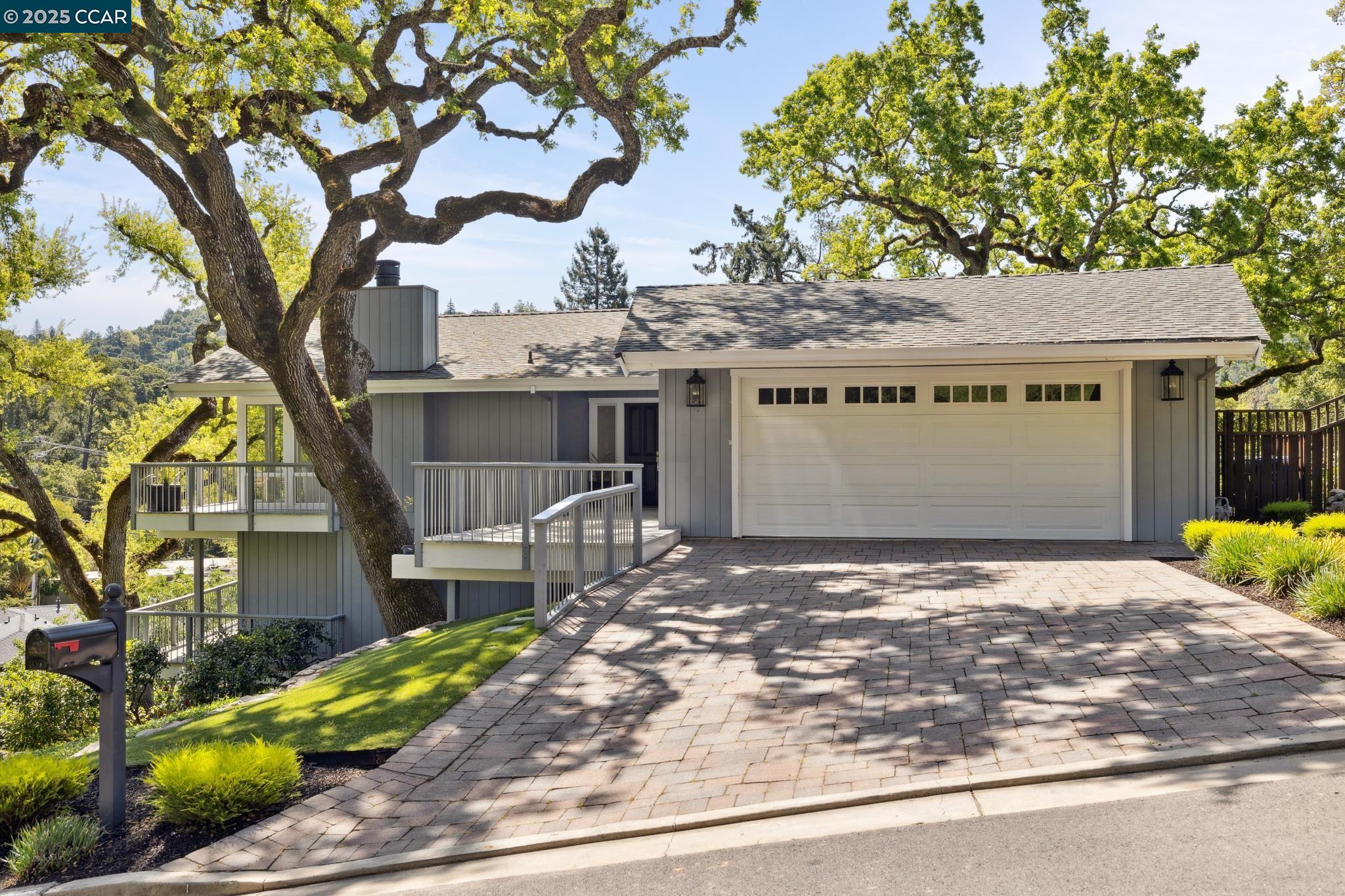 25 Coachwood Terrace