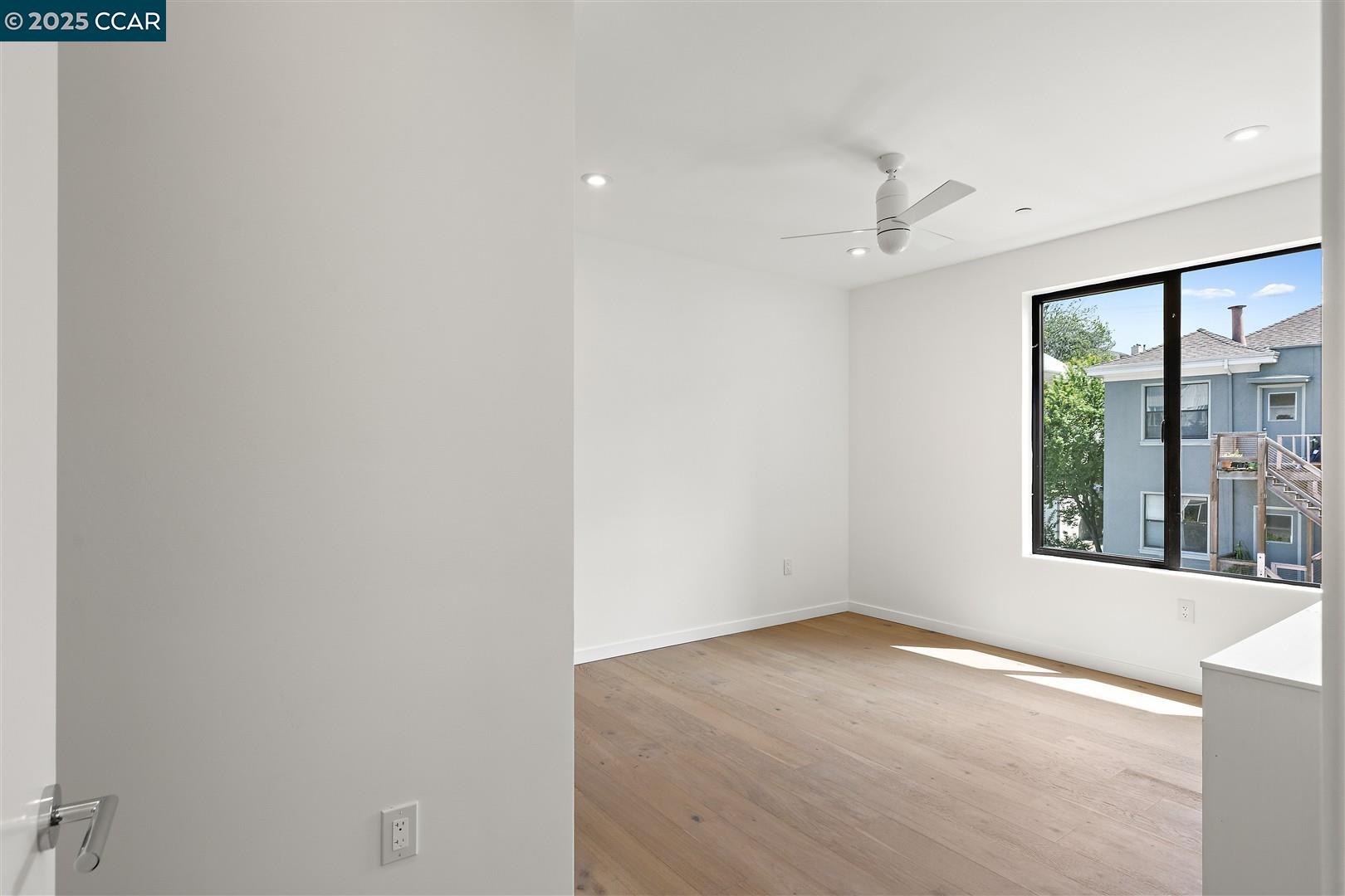58 Vernon St # 403