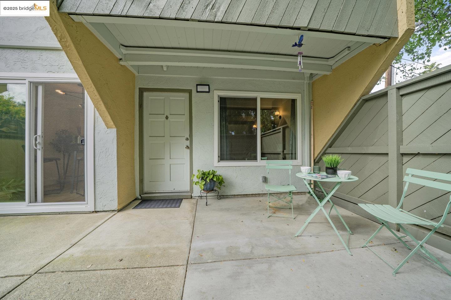1800 Laguna # 24
