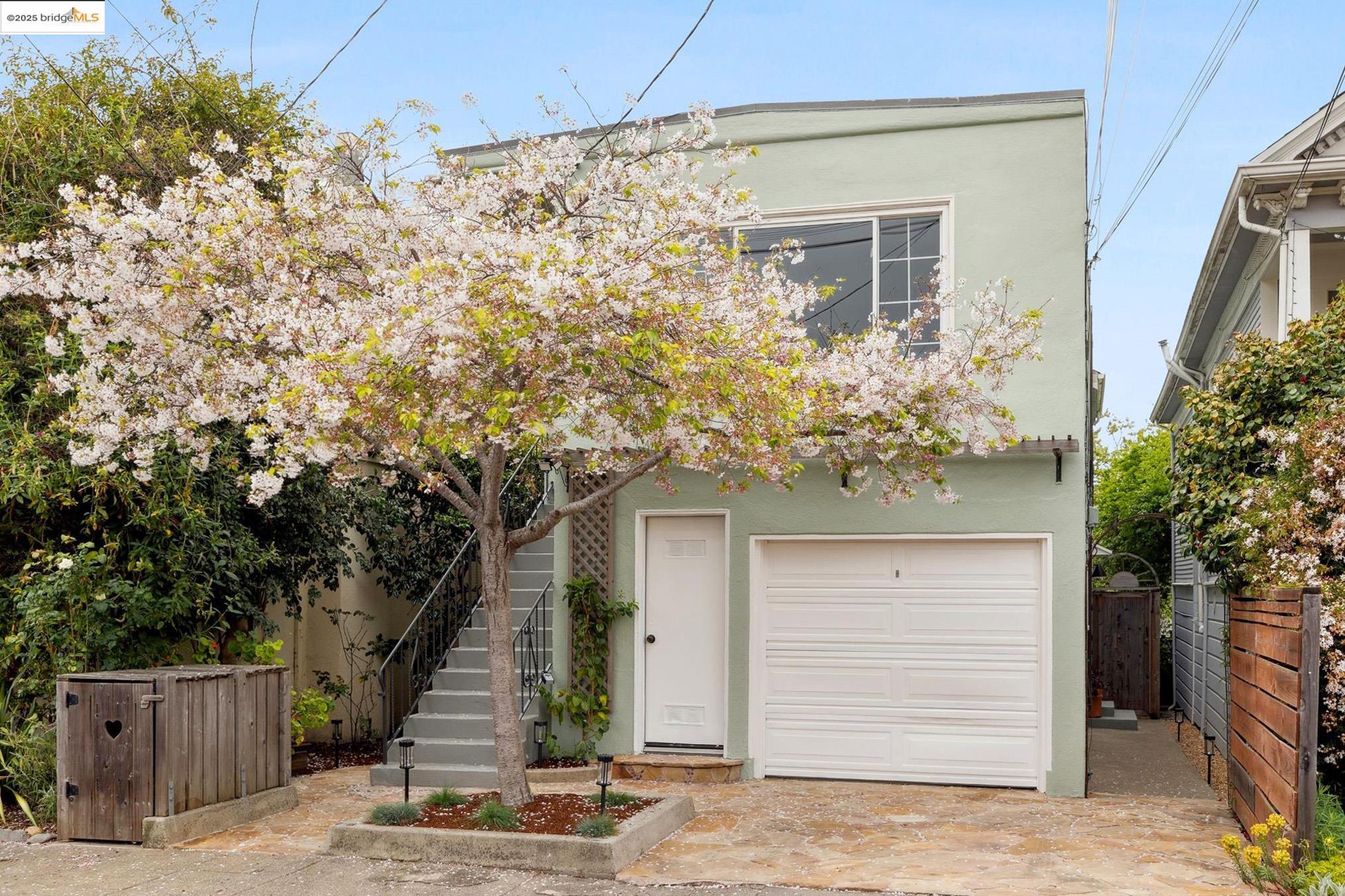 1626 Kains Ave.