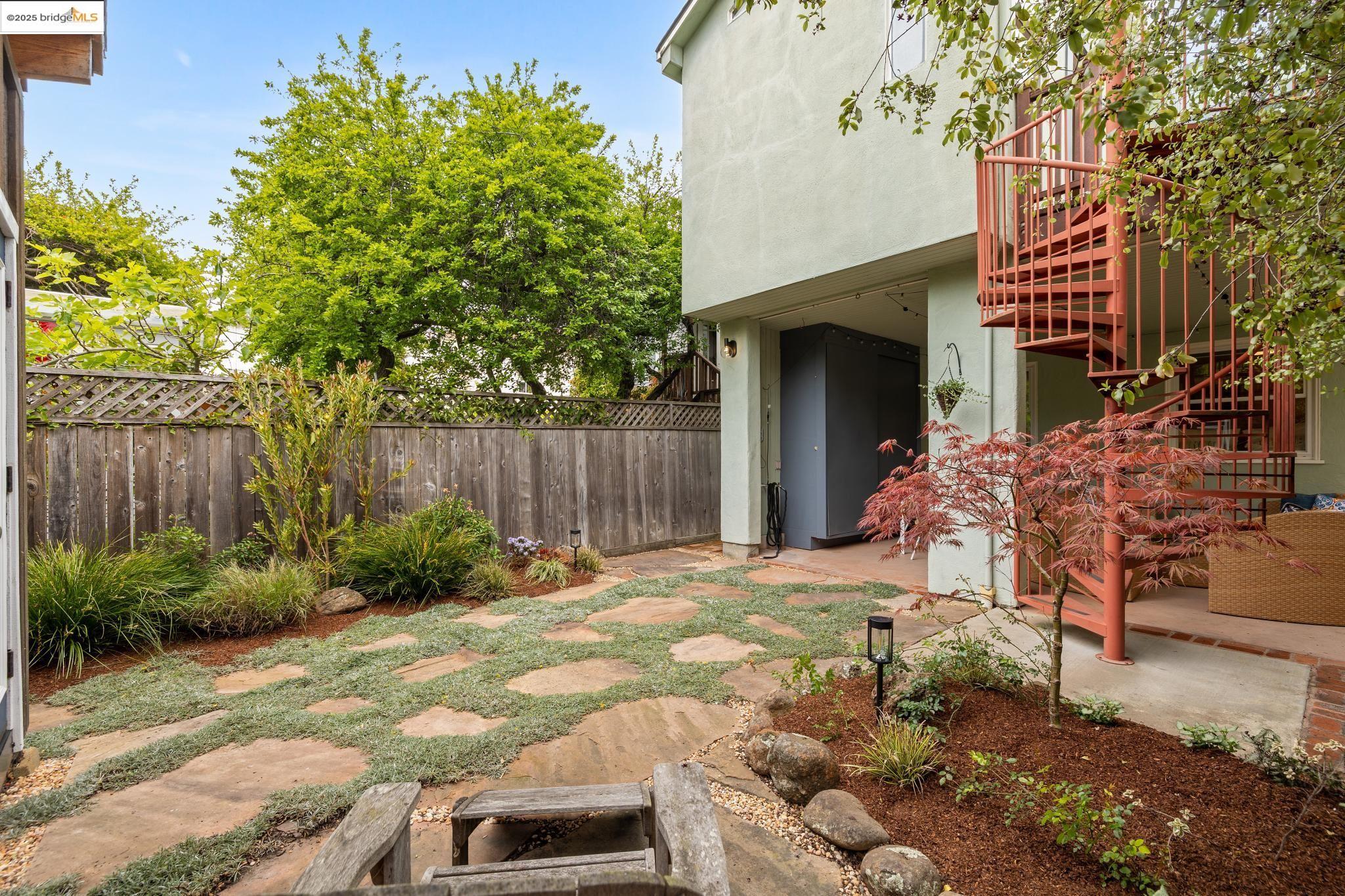 1626 Kains Ave.