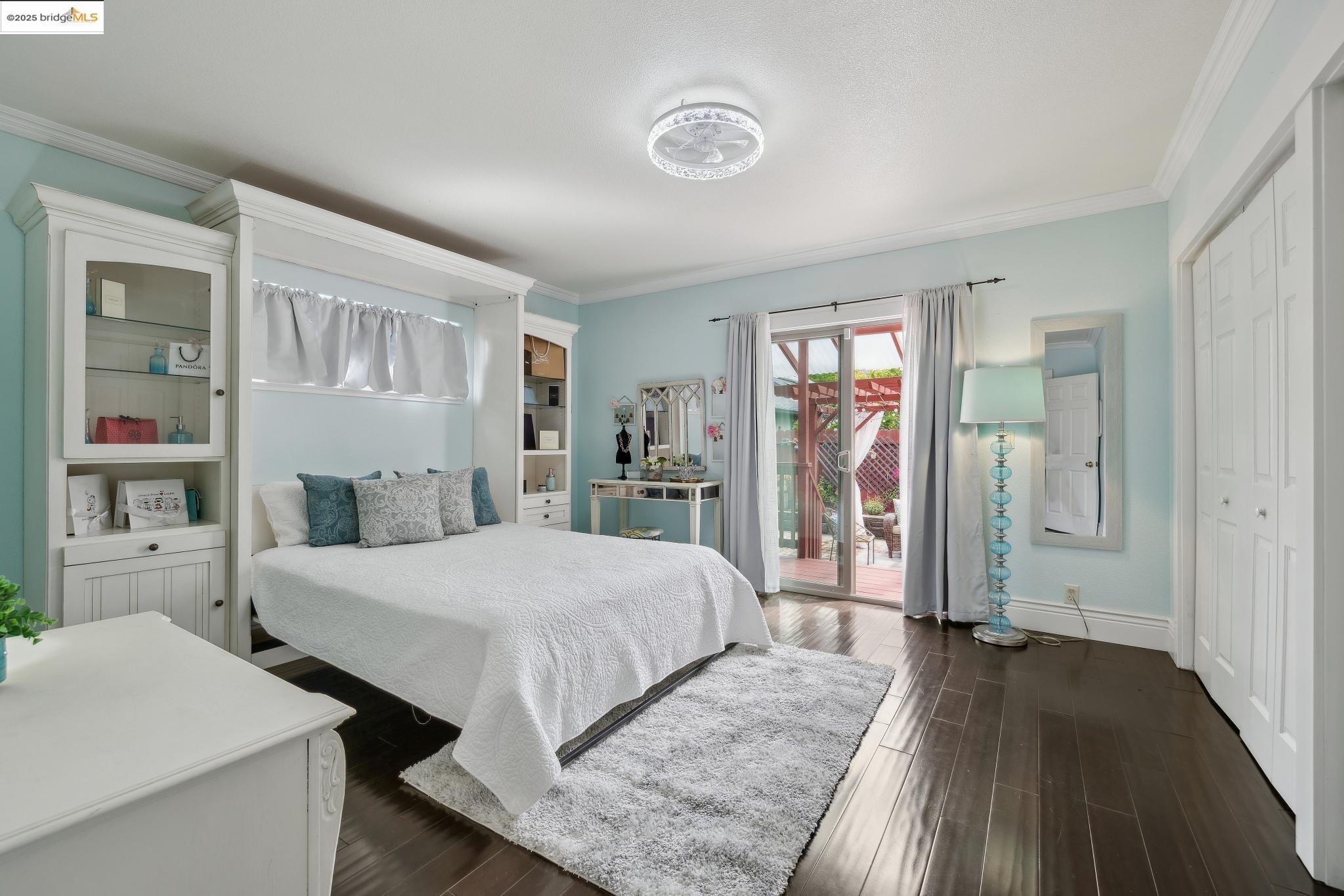 456 Mitchell Ave