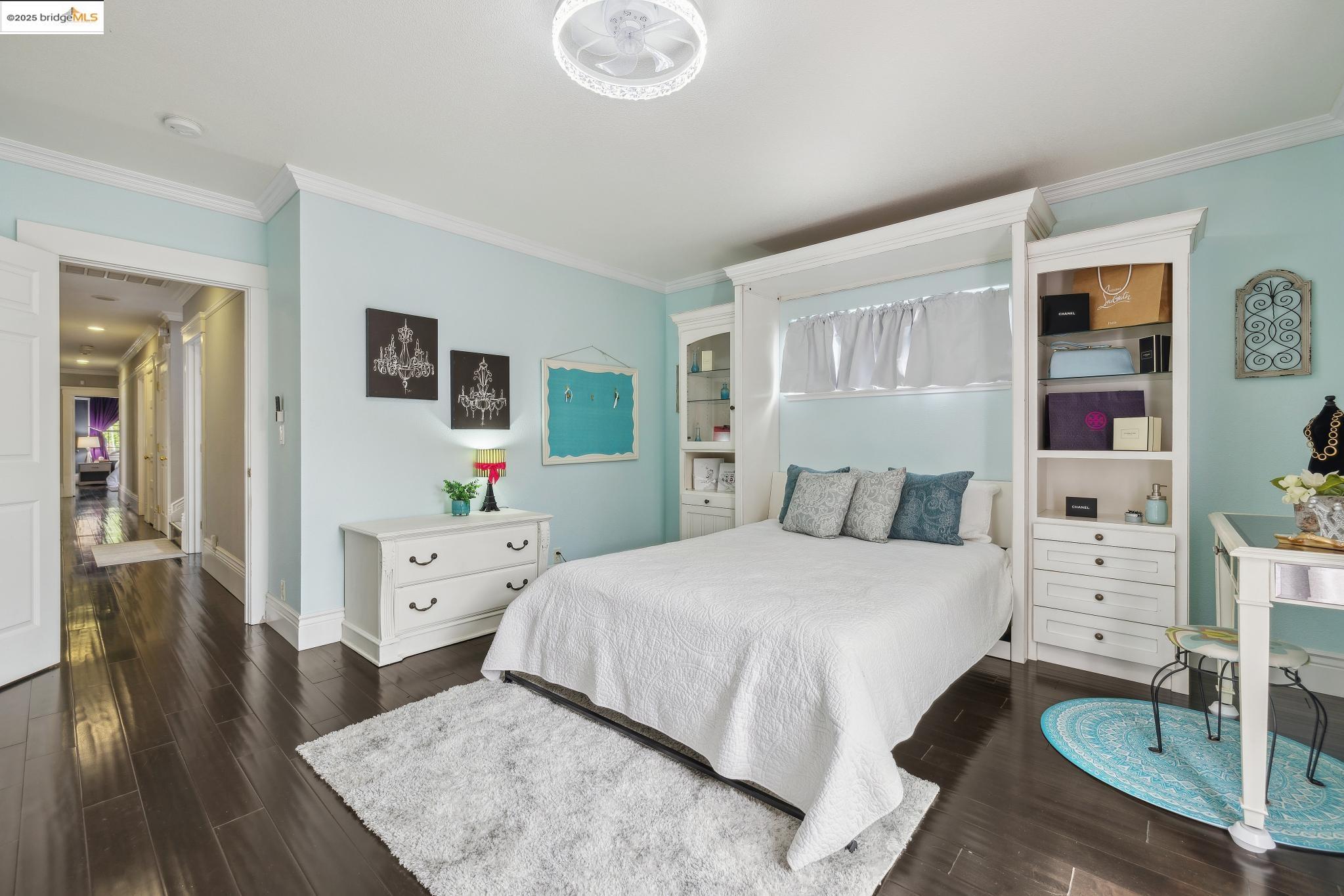 456 Mitchell Ave