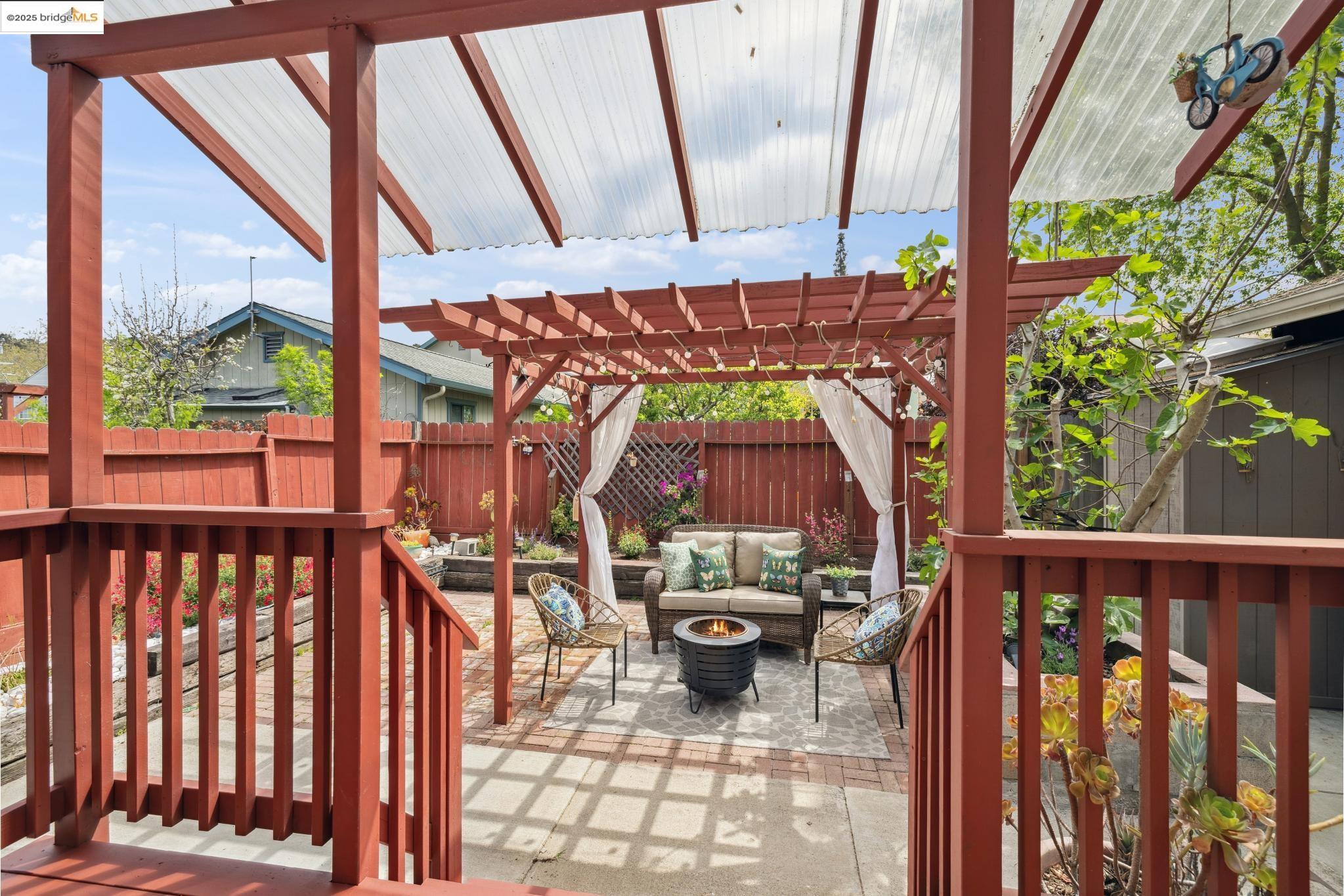 456 Mitchell Ave