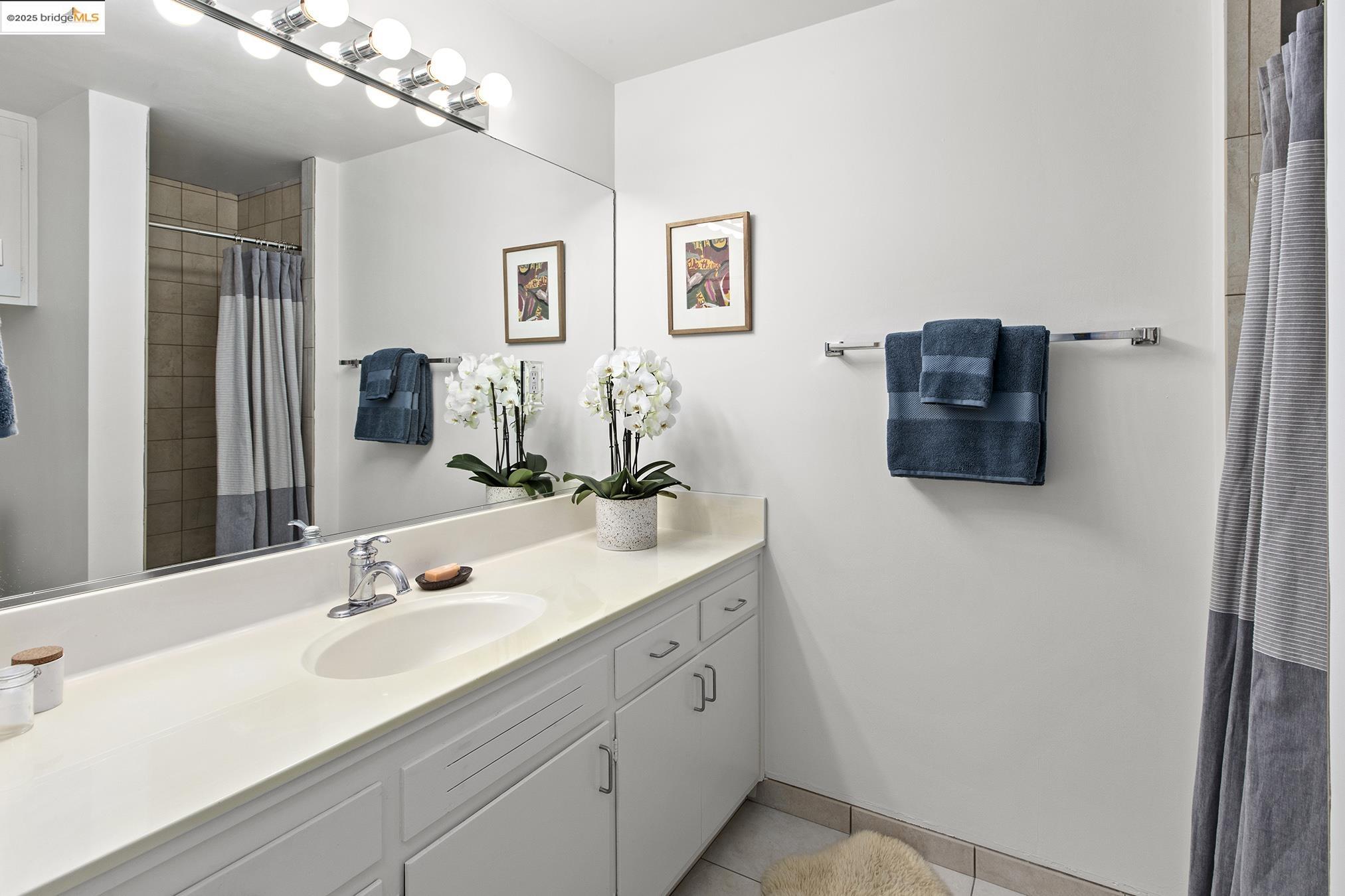 1515 Oxford St # 1B