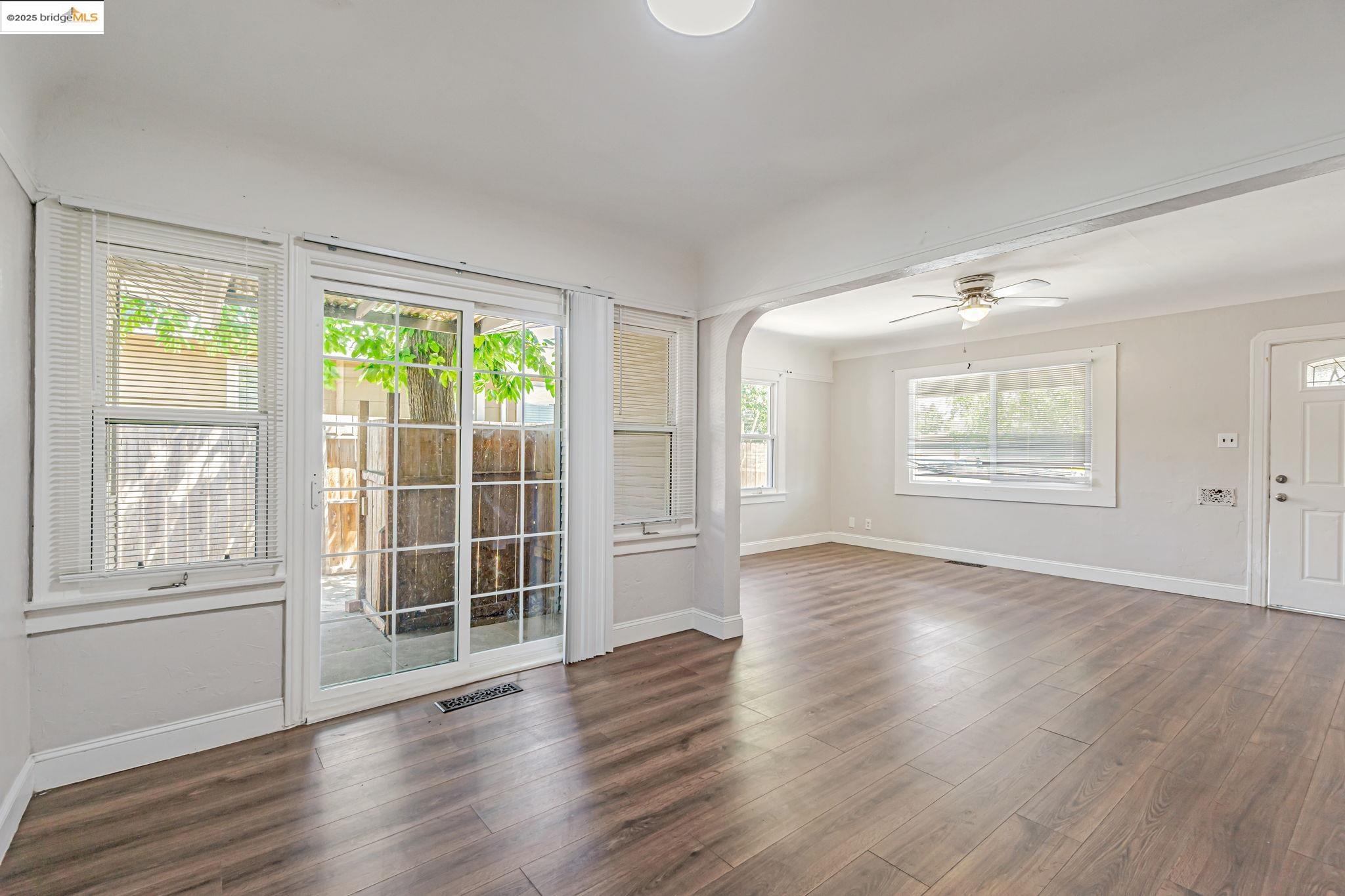 1112 W 6th st, Antioch