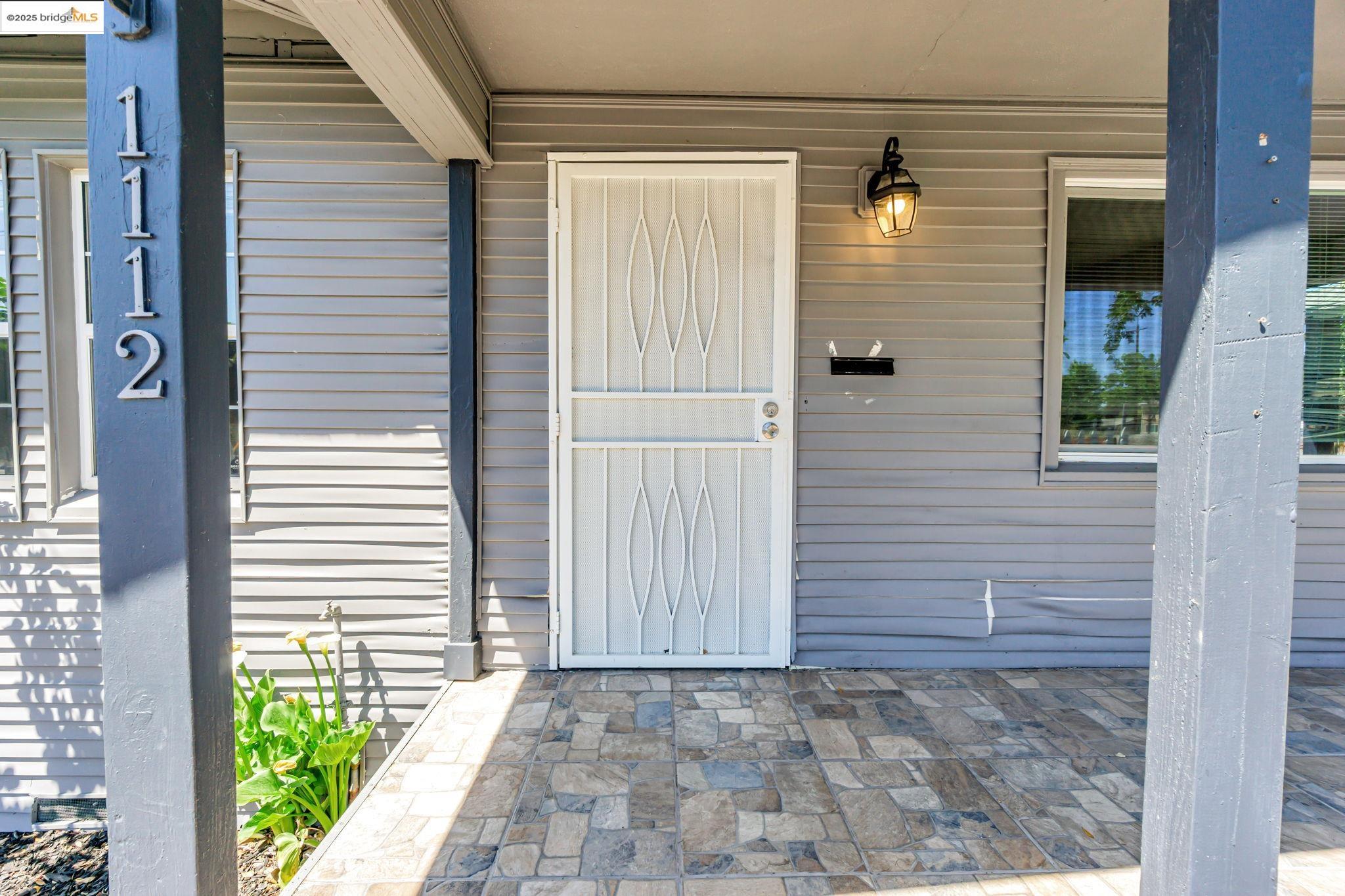 1112 W 6th st, Antioch