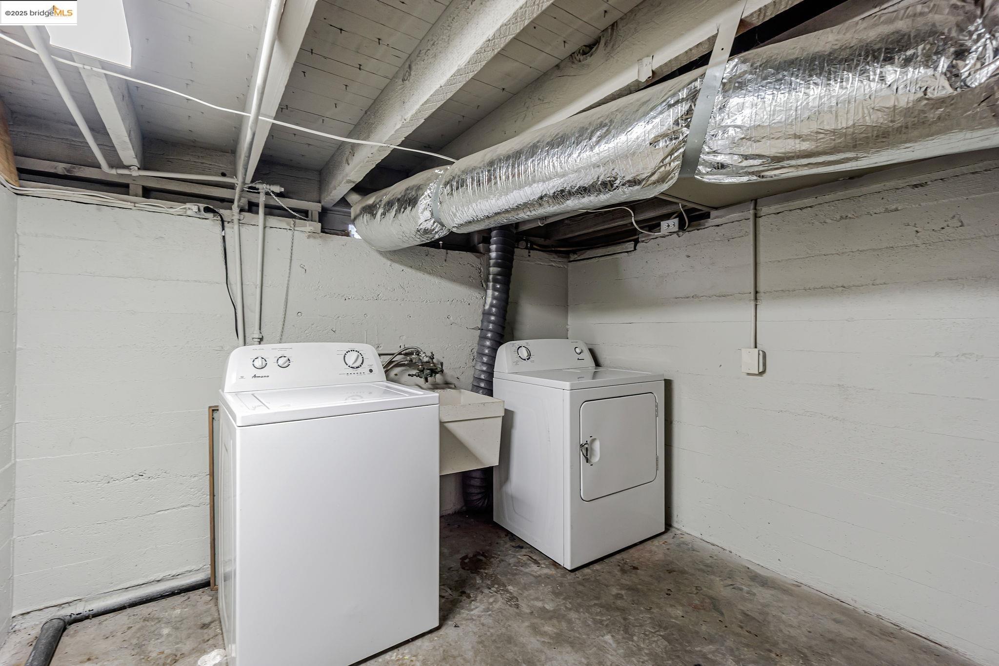 1112 W 6th st, Antioch