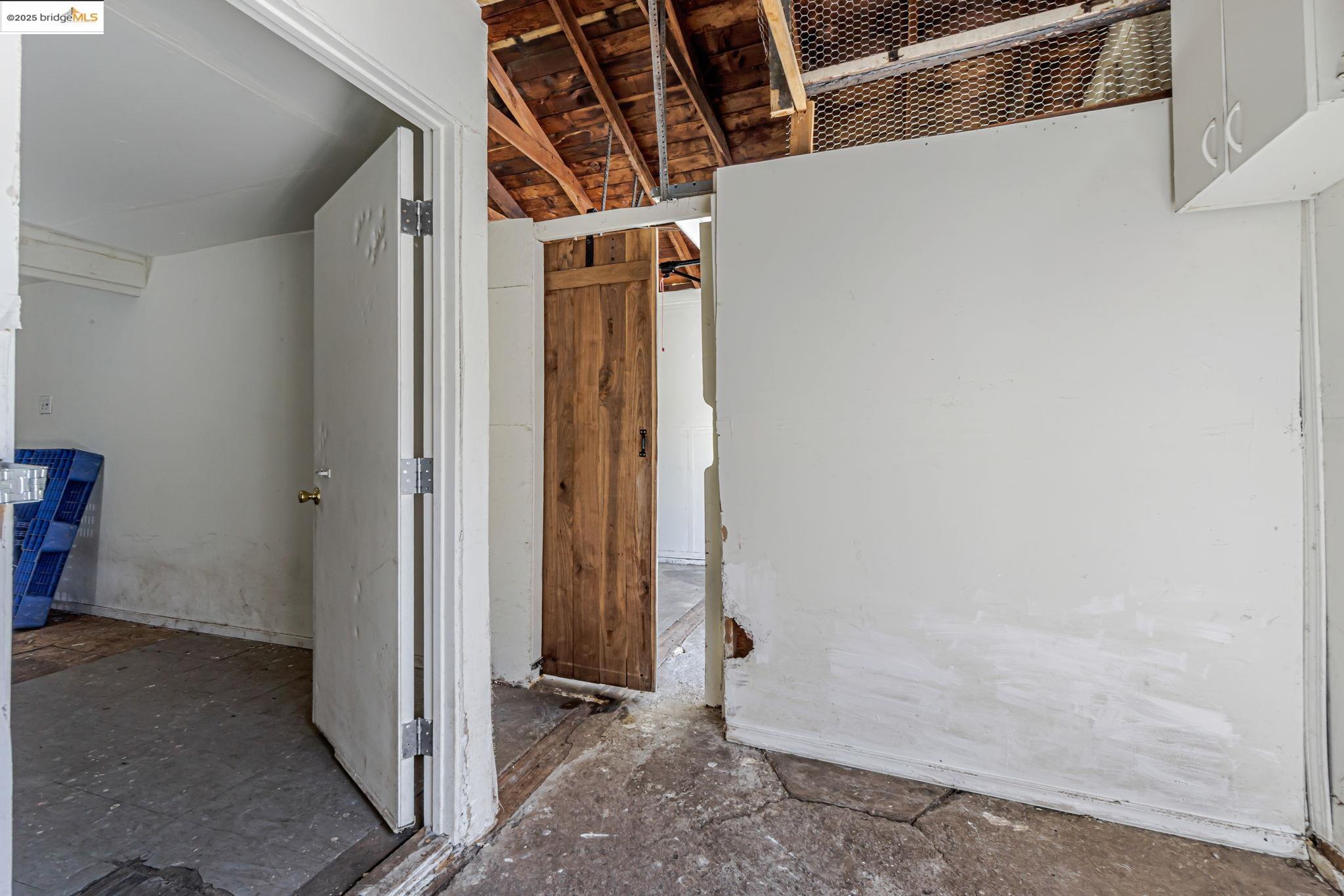 1112 W 6th st, Antioch