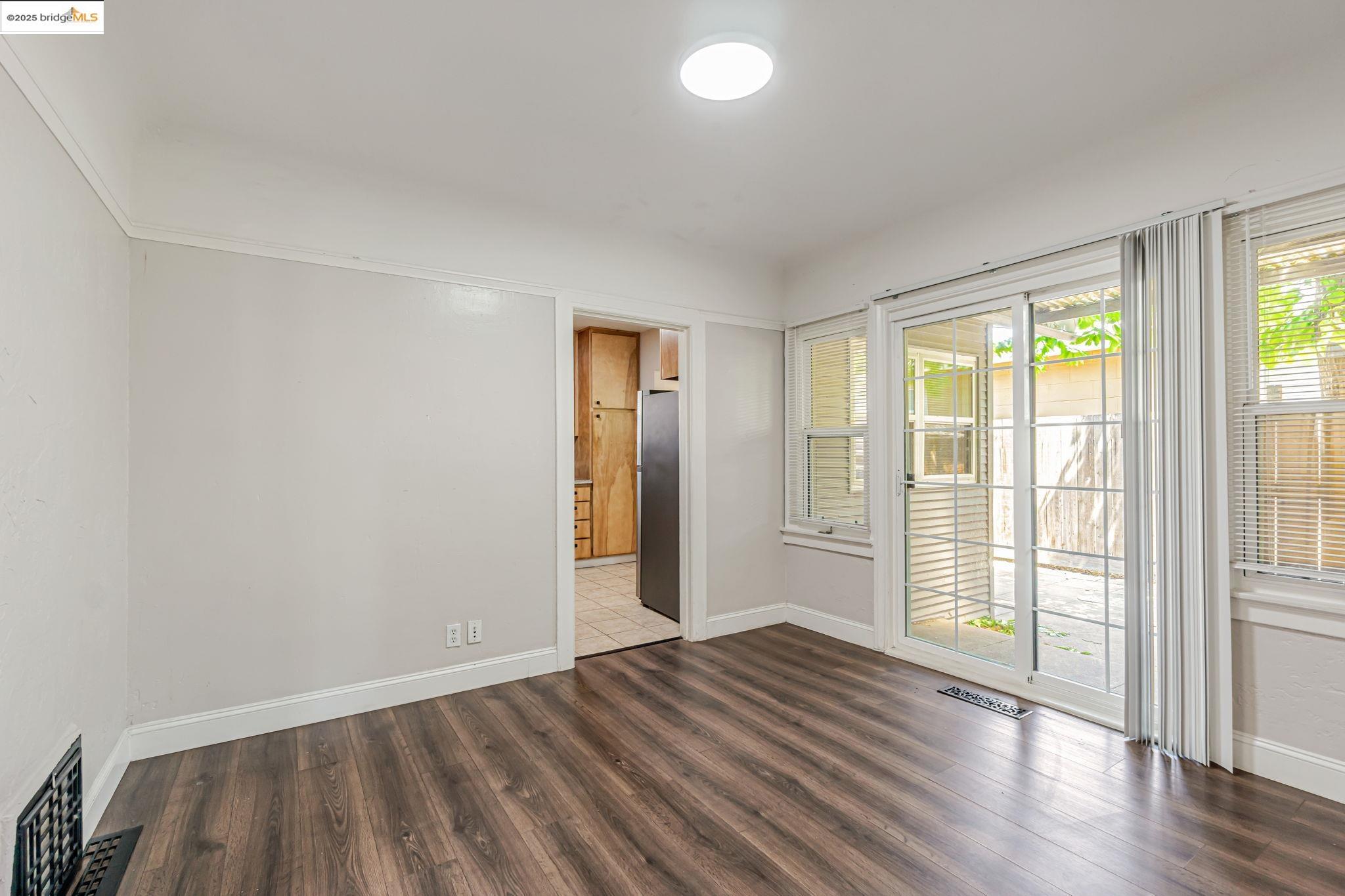 1112 W 6th st, Antioch