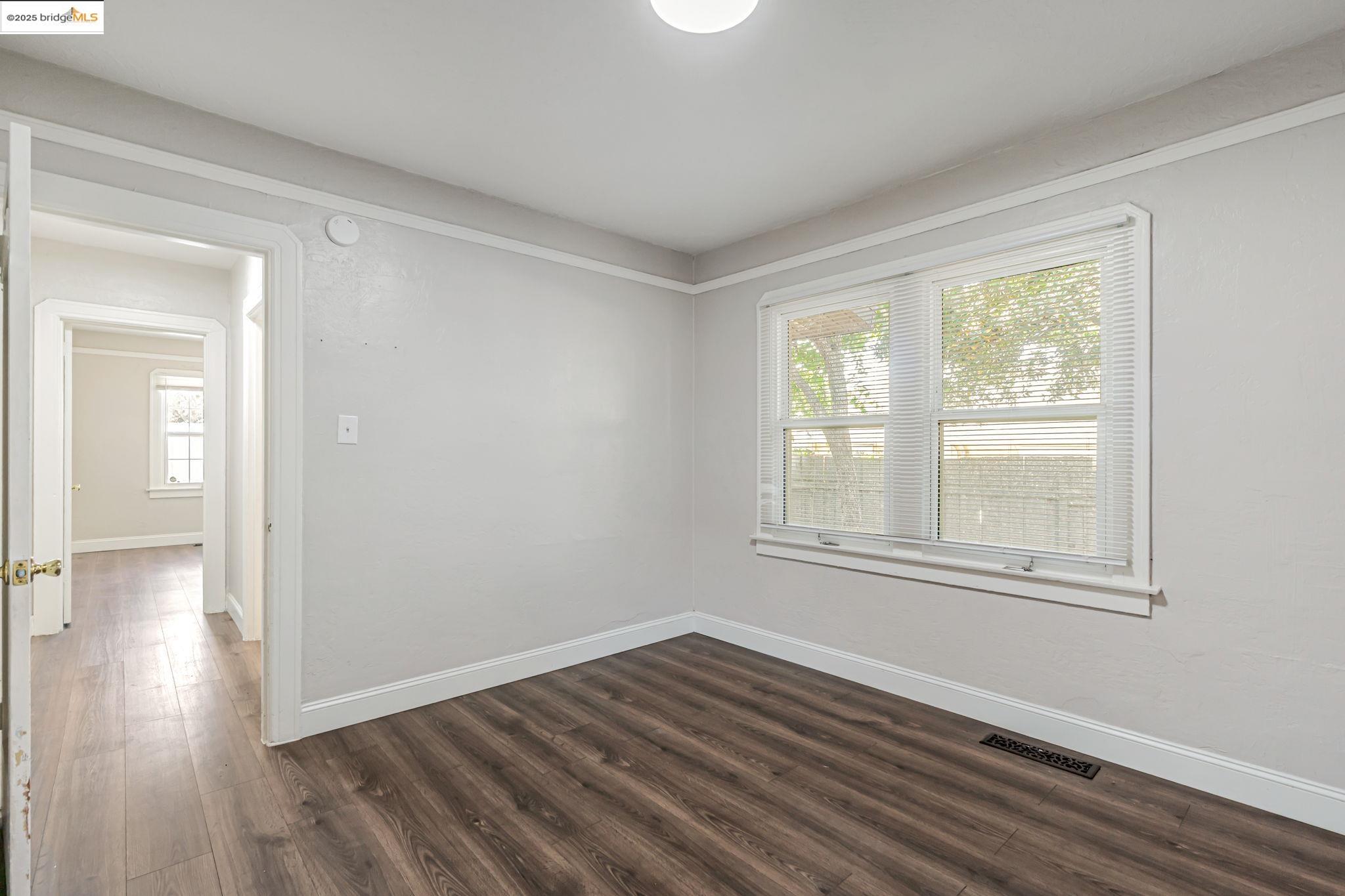 1112 W 6th st, Antioch