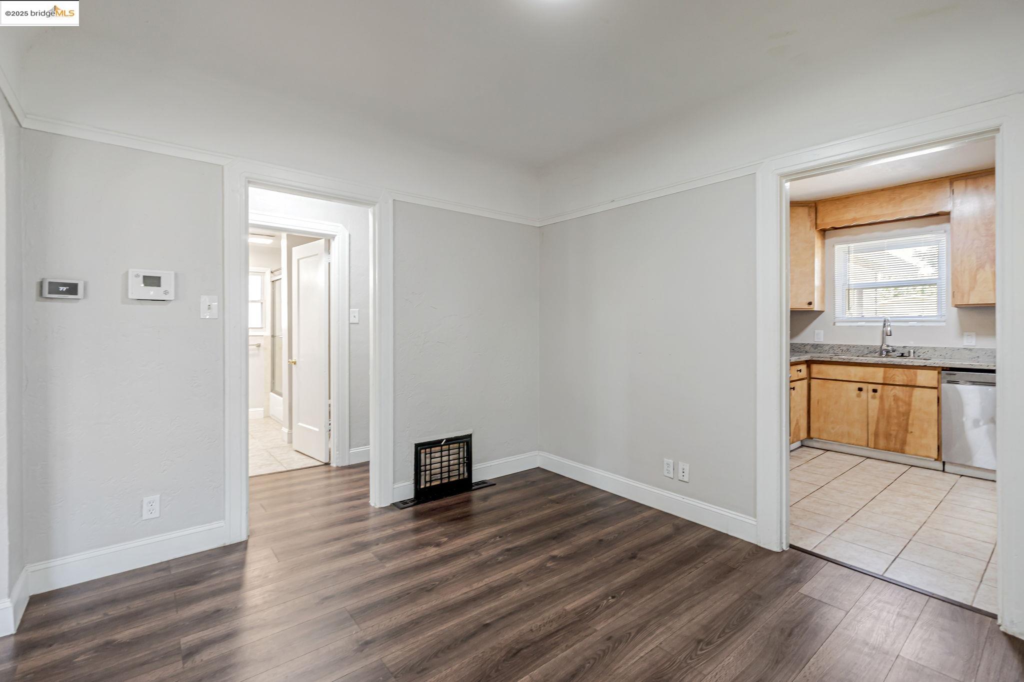 1112 W 6th st, Antioch