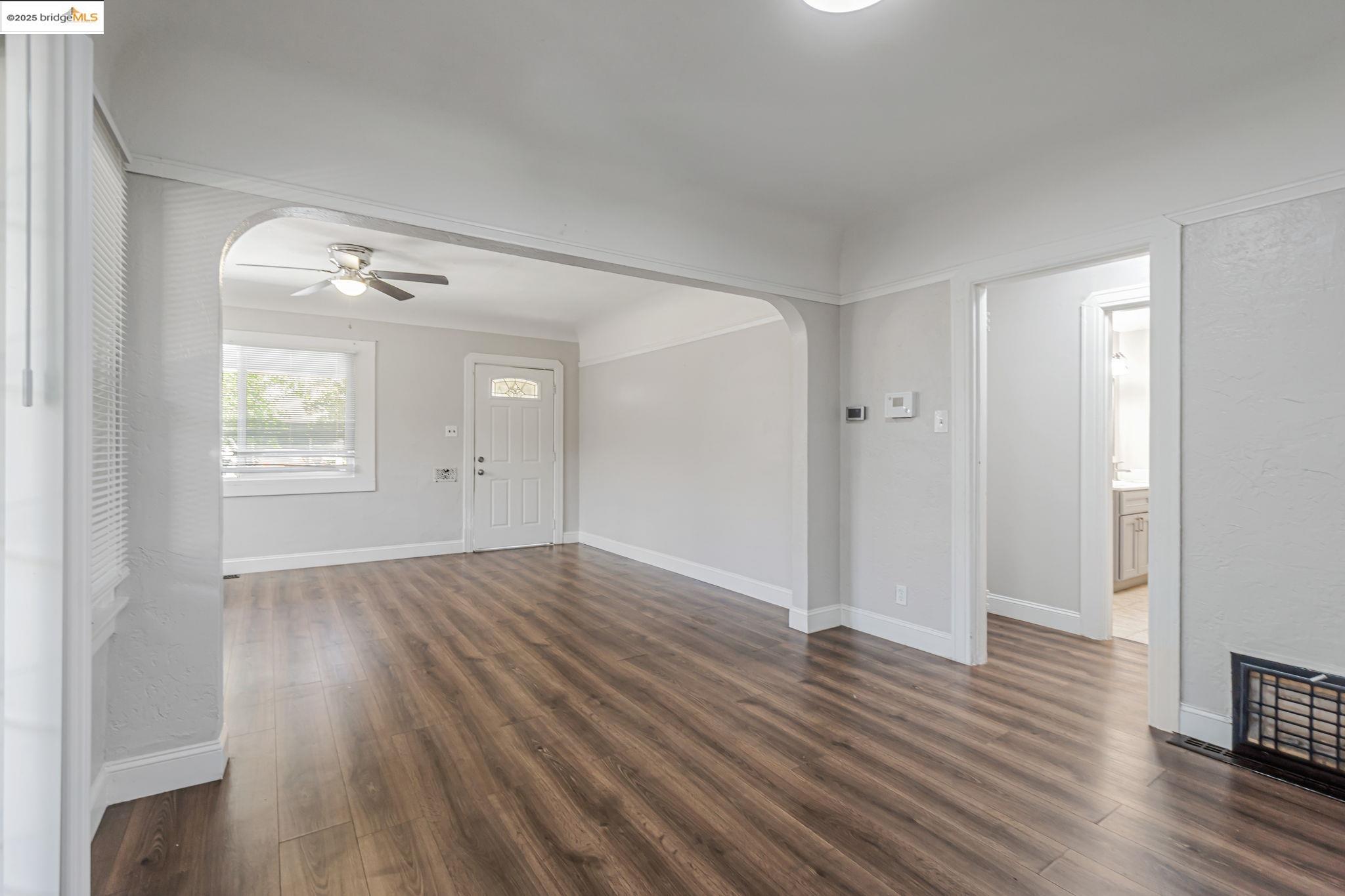 1112 W 6th st, Antioch