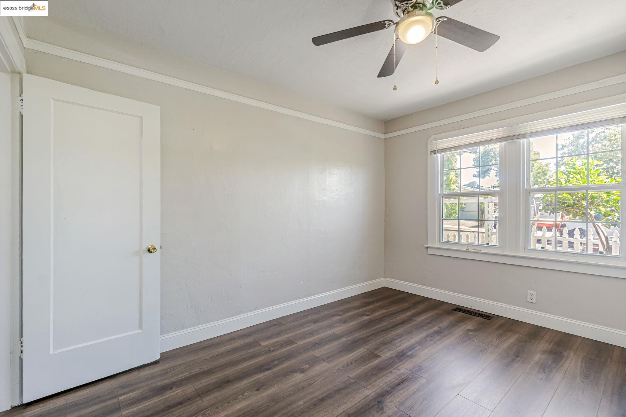 1112 W 6th st, Antioch