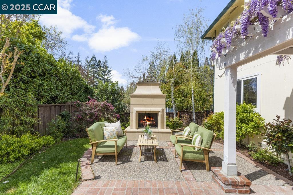 1013 Richard Ln