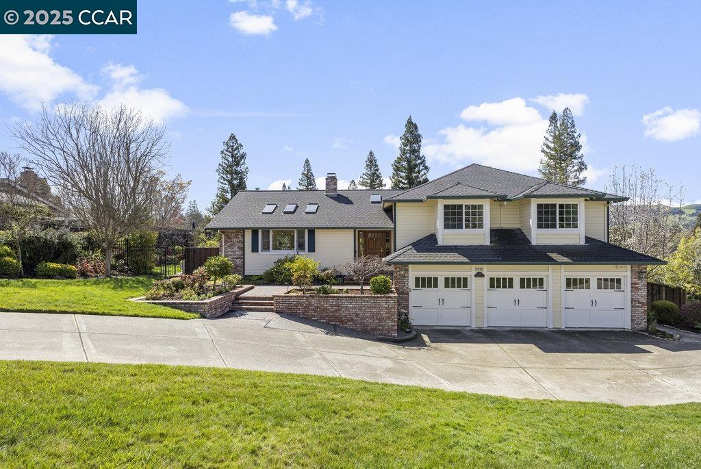 1013 Richard Ln