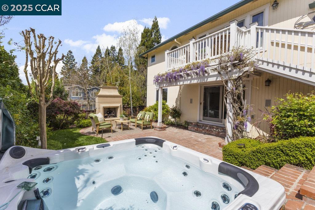 1013 Richard Ln
