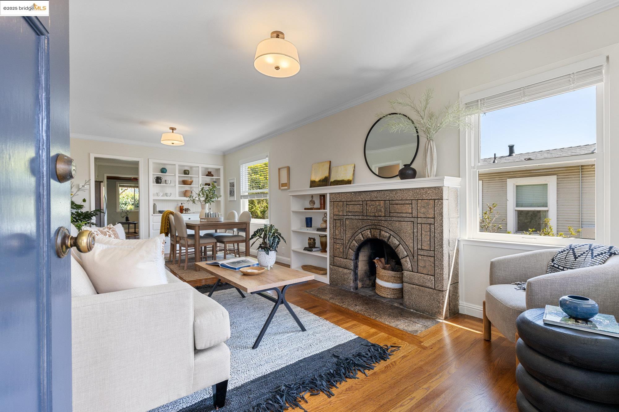 267 Colusa Ave